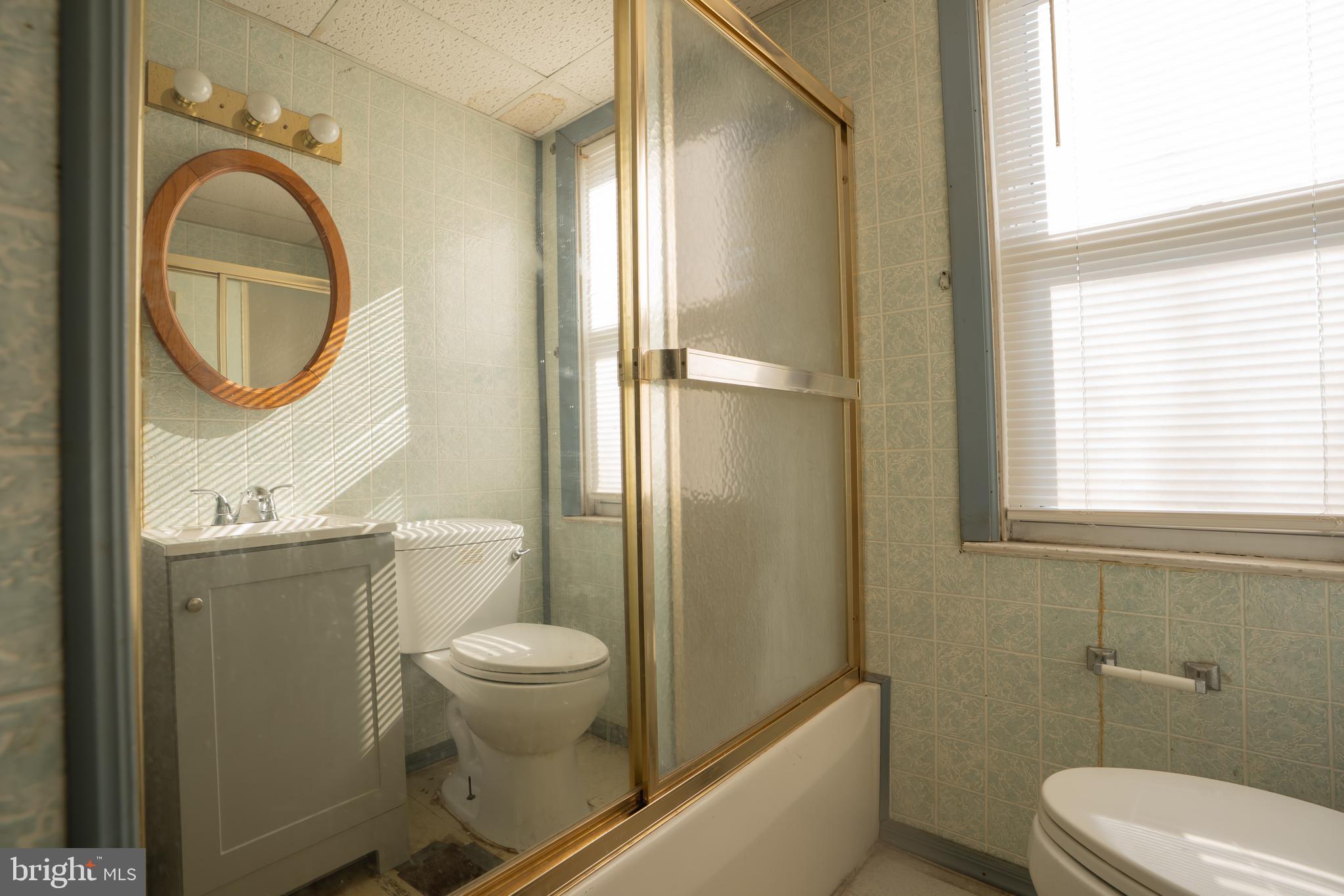 WEST HILLS - Residential