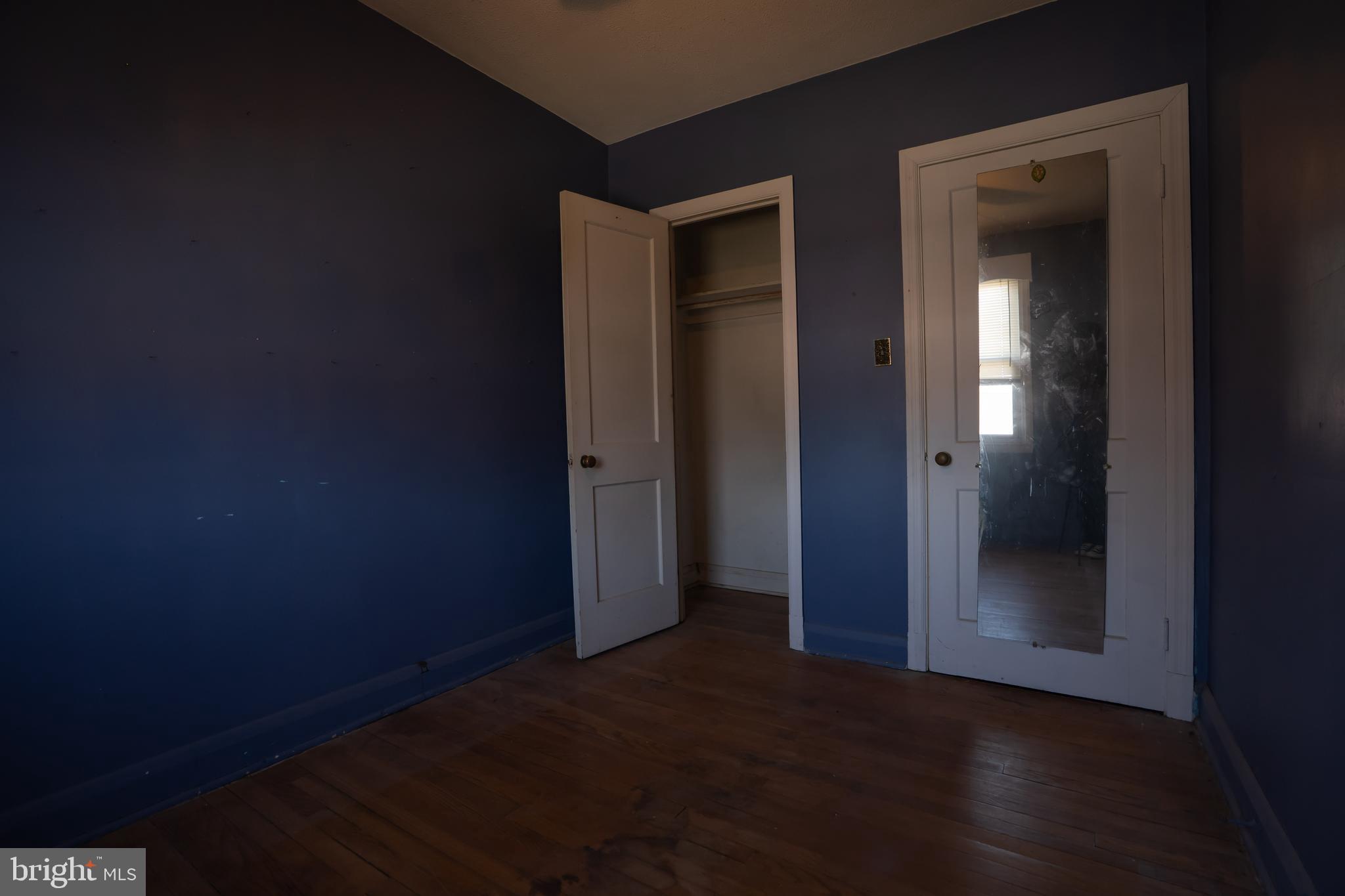 WEST HILLS - Residential