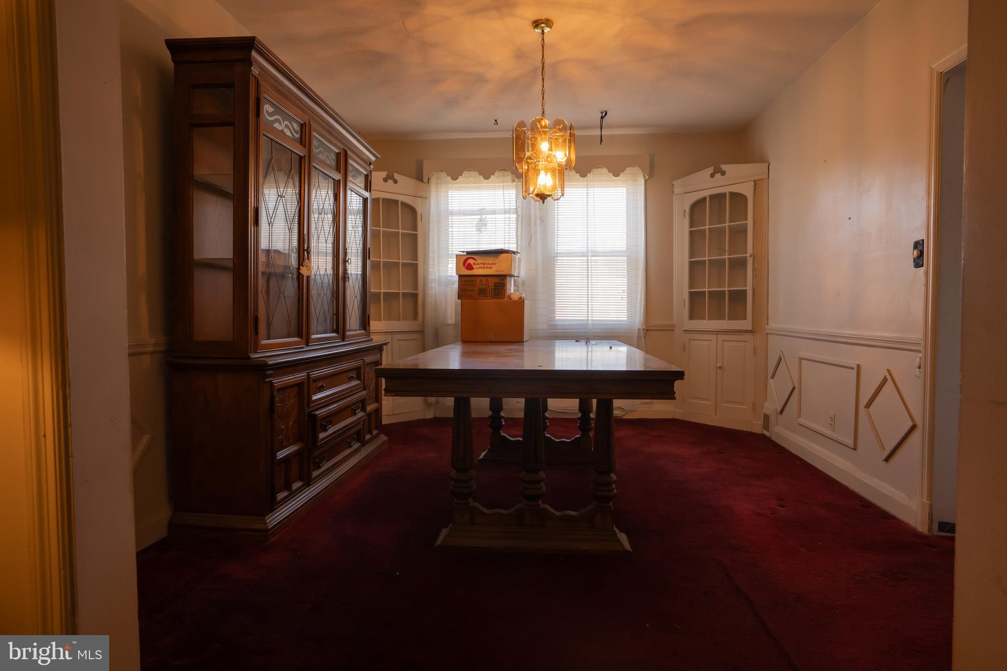 WEST HILLS - Residential