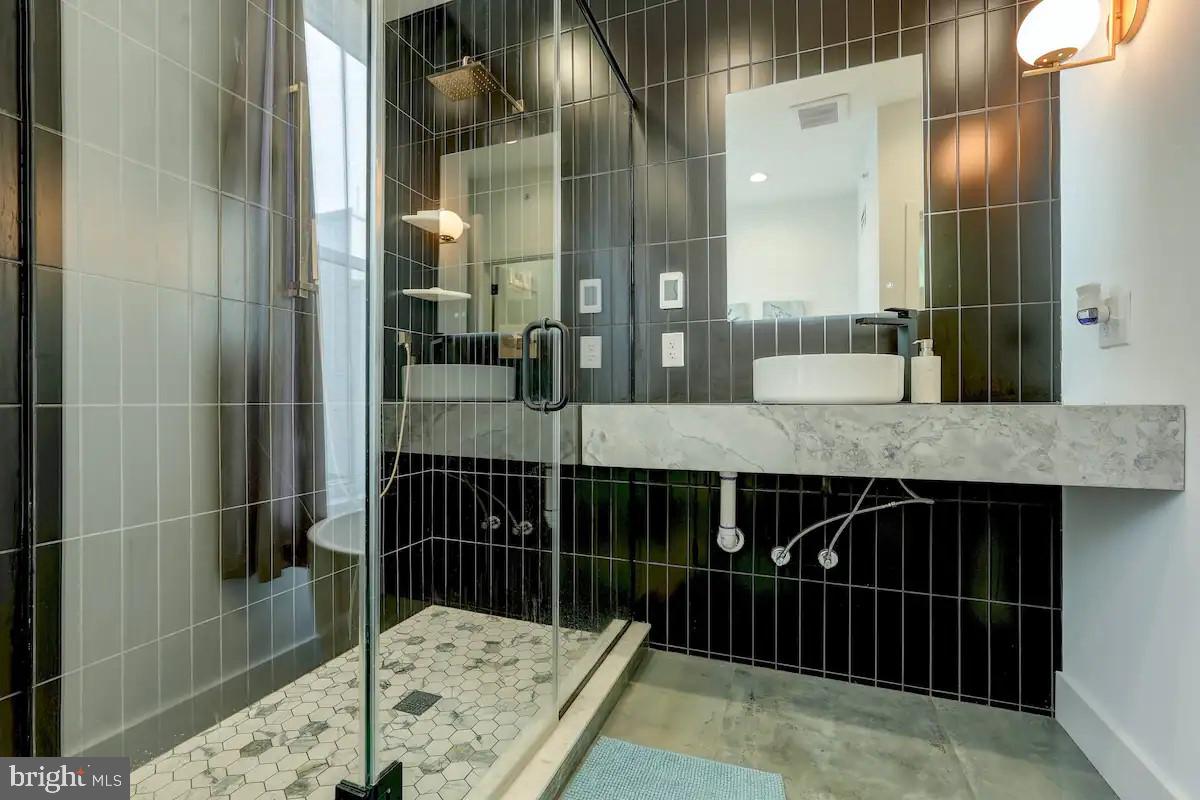 BREWERYTOWN - Residential Lease