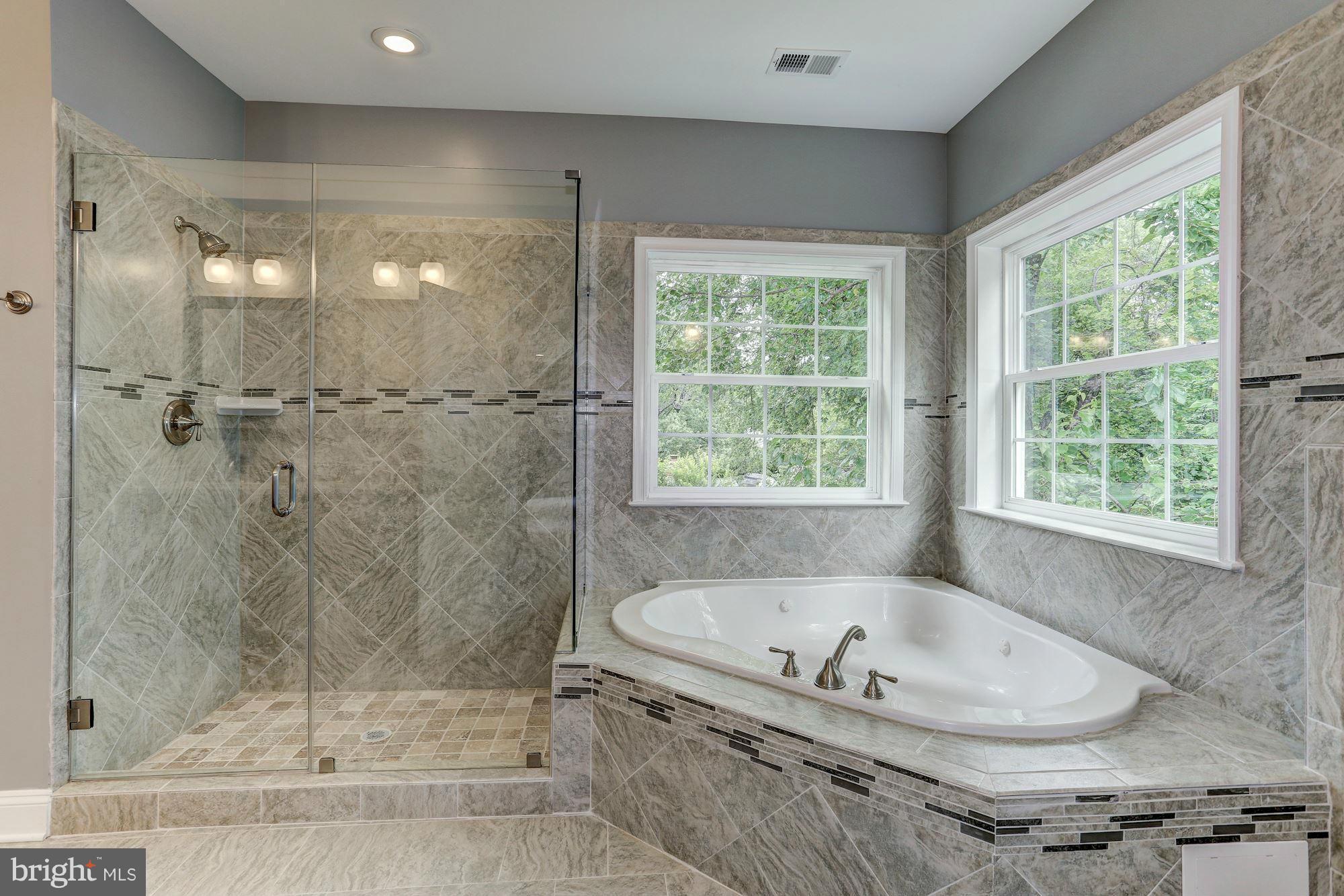 PIMMIT HILLS - Residential