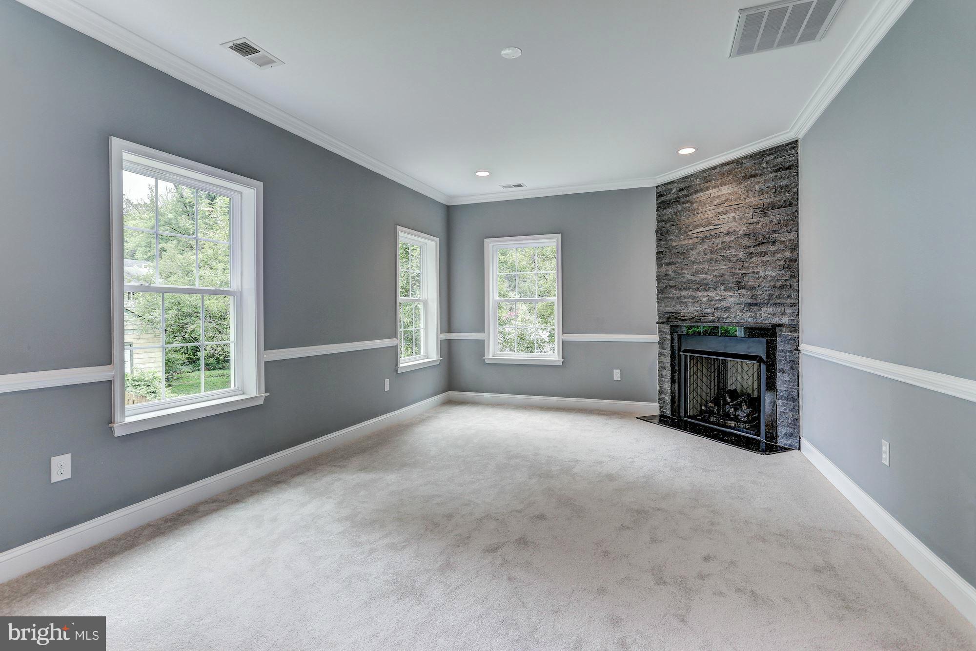 PIMMIT HILLS - Residential