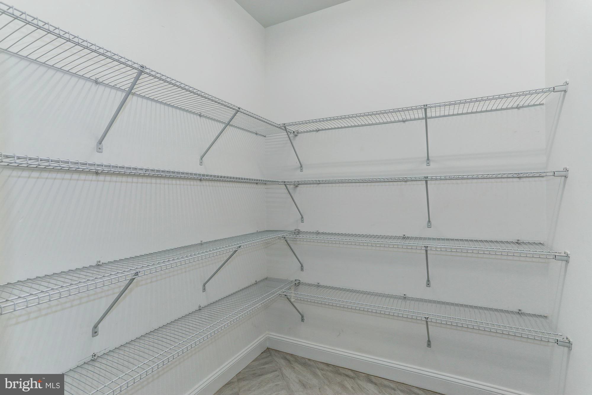 PIMMIT HILLS - Residential