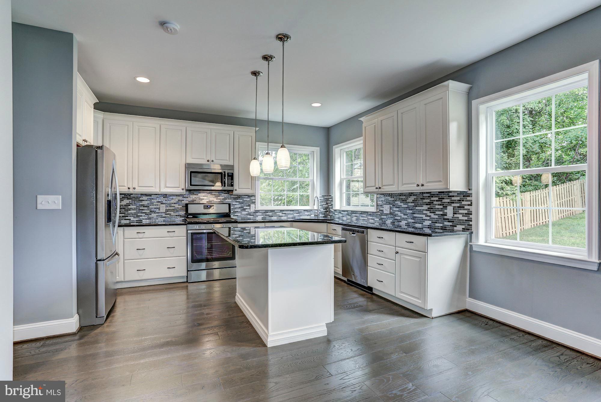 PIMMIT HILLS - Residential