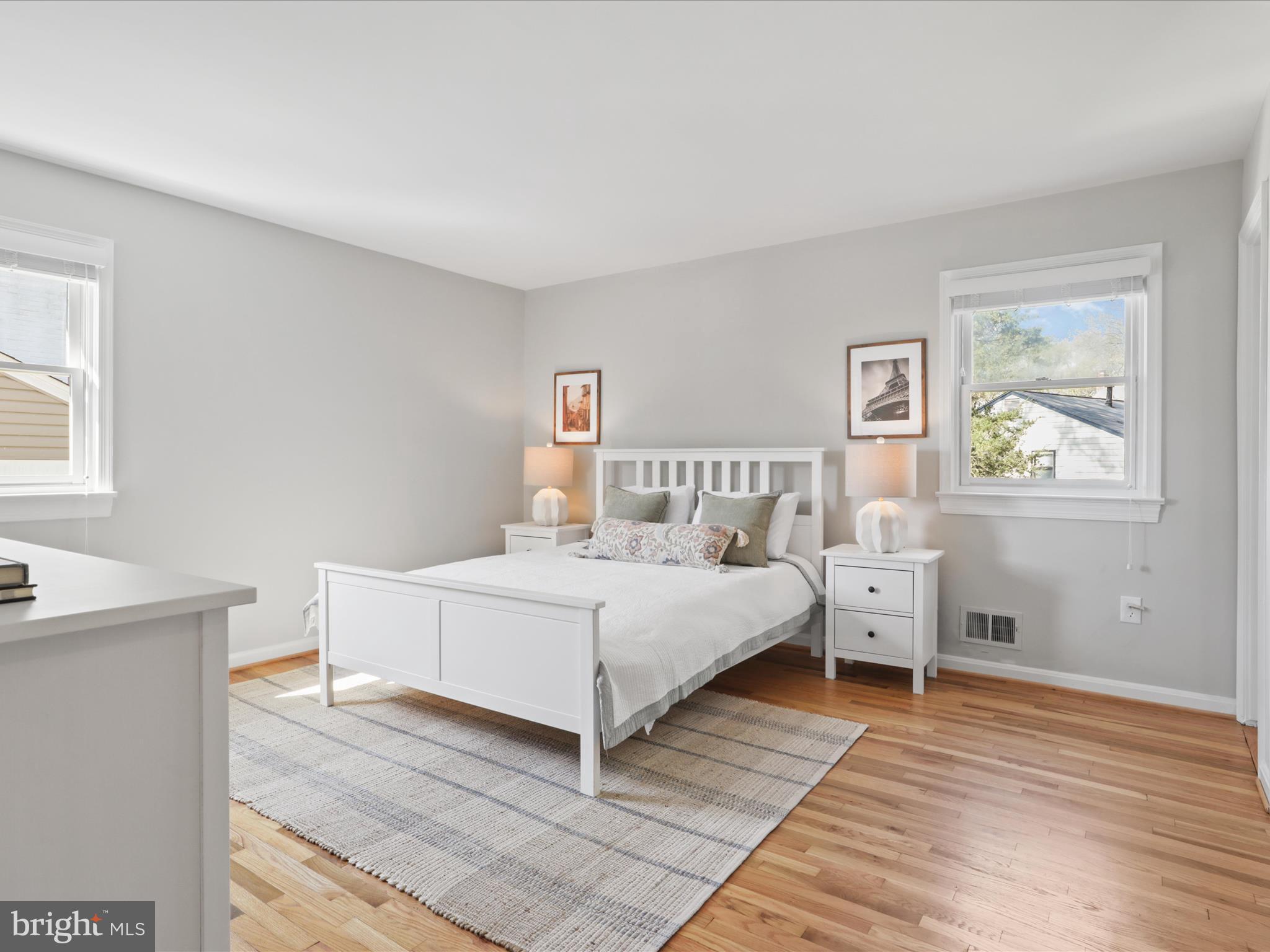 STONEYBROOKE - Residential