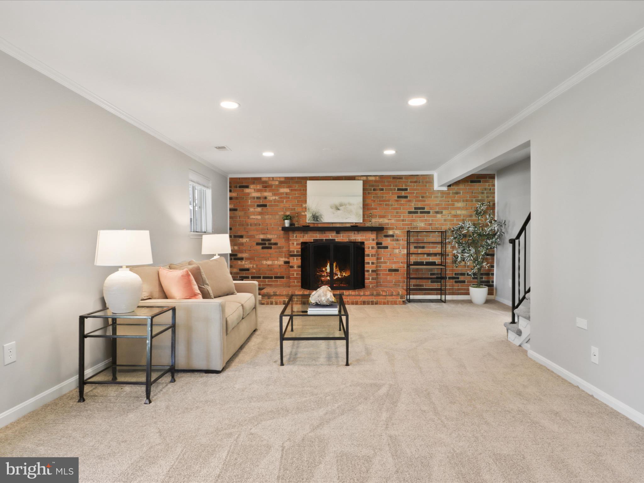 STONEYBROOKE - Residential