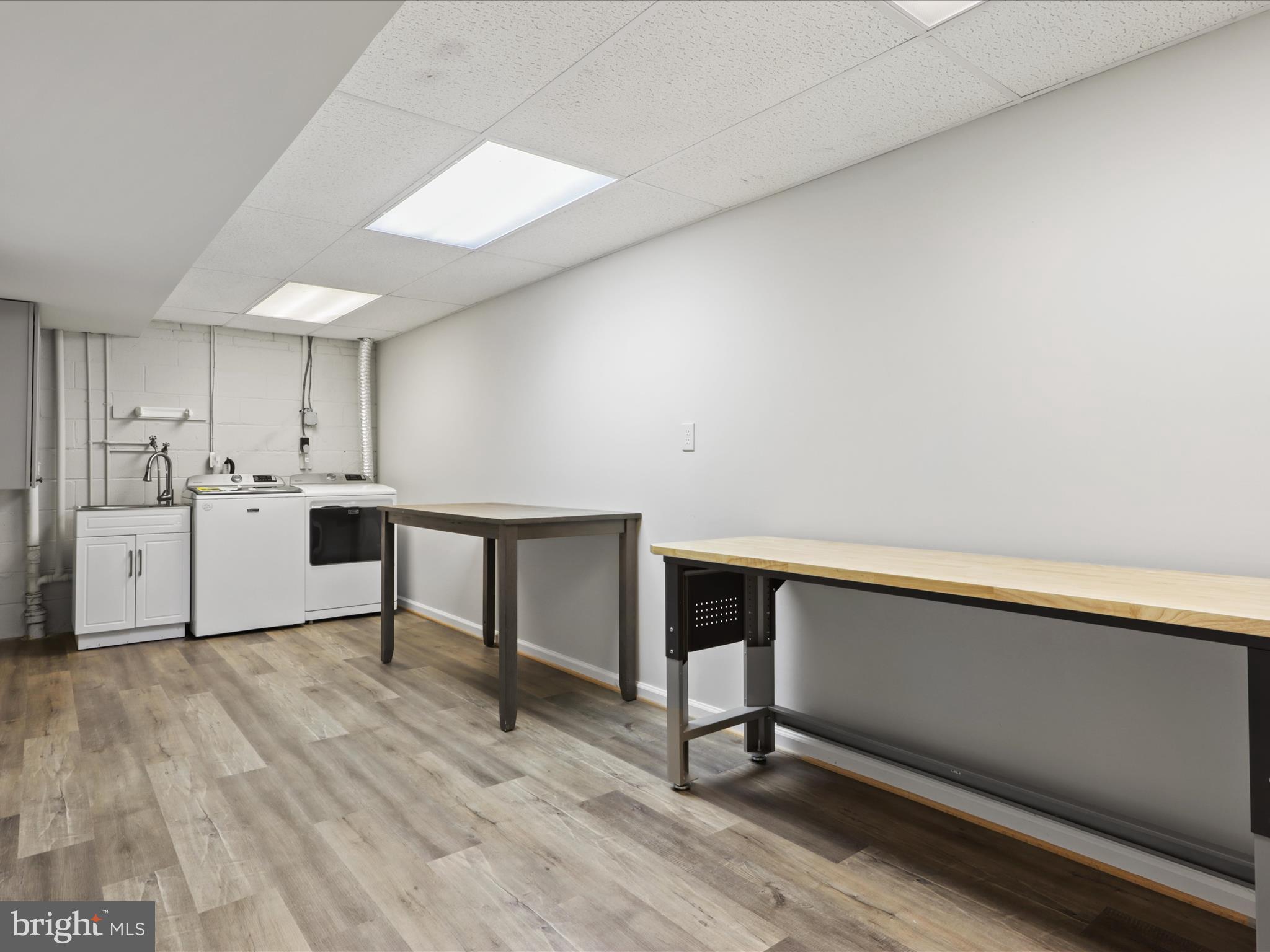 STONEYBROOKE - Residential