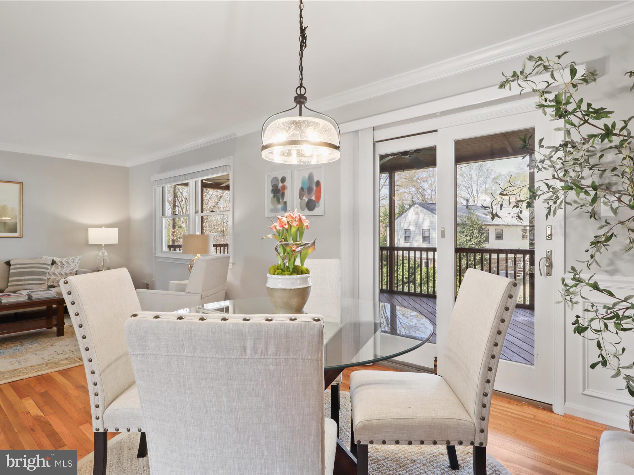 STONEYBROOKE - Residential