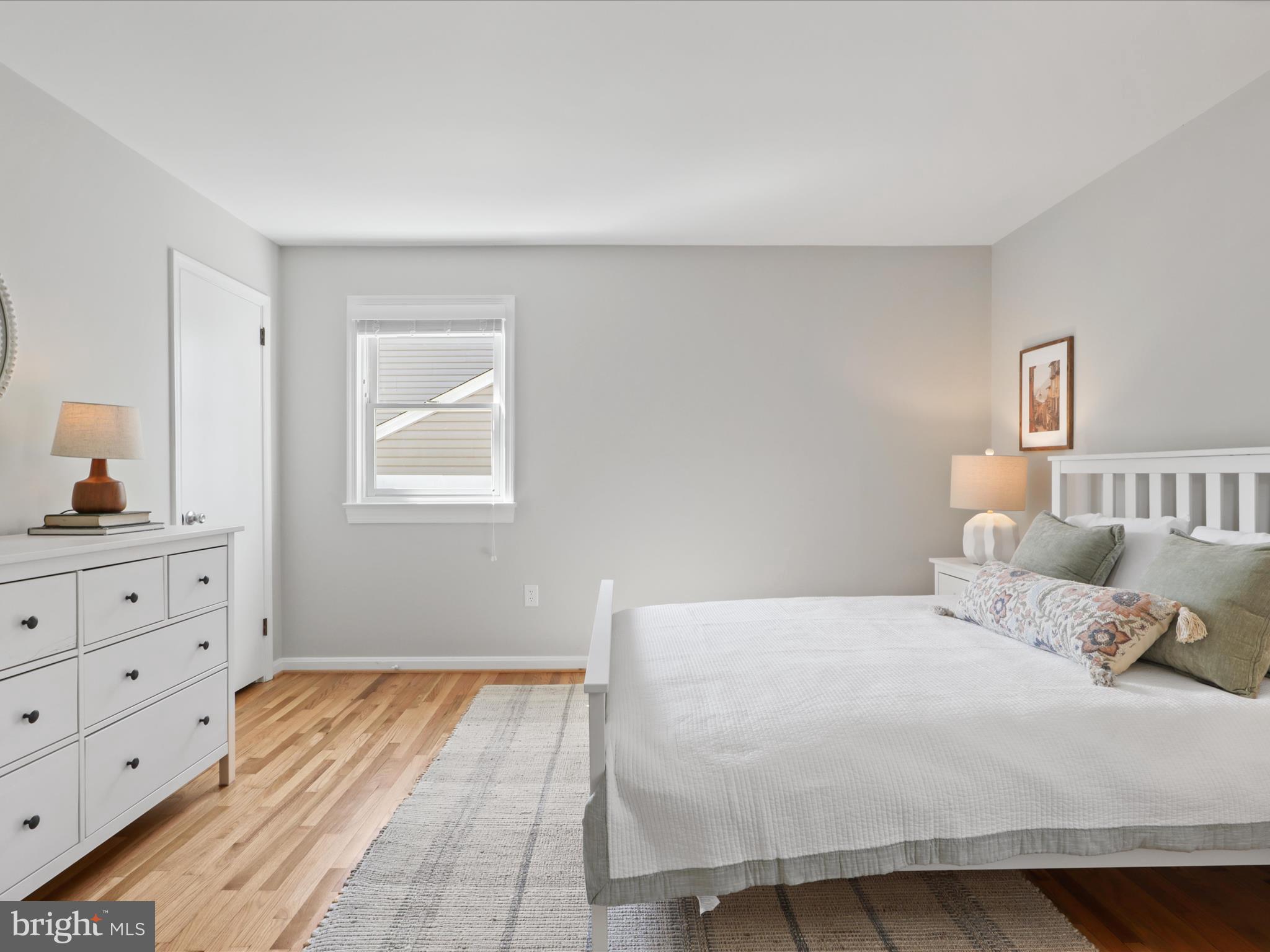 STONEYBROOKE - Residential