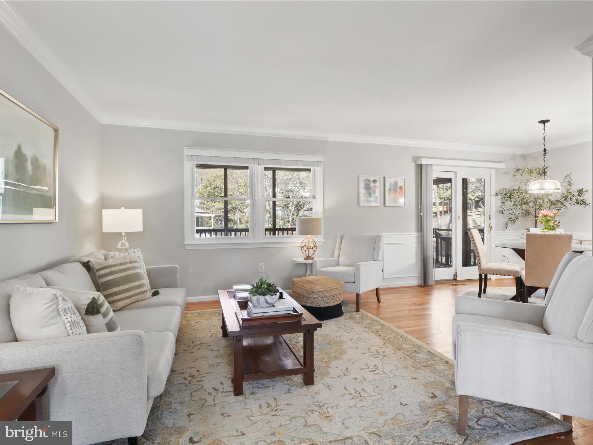 STONEYBROOKE - Residential