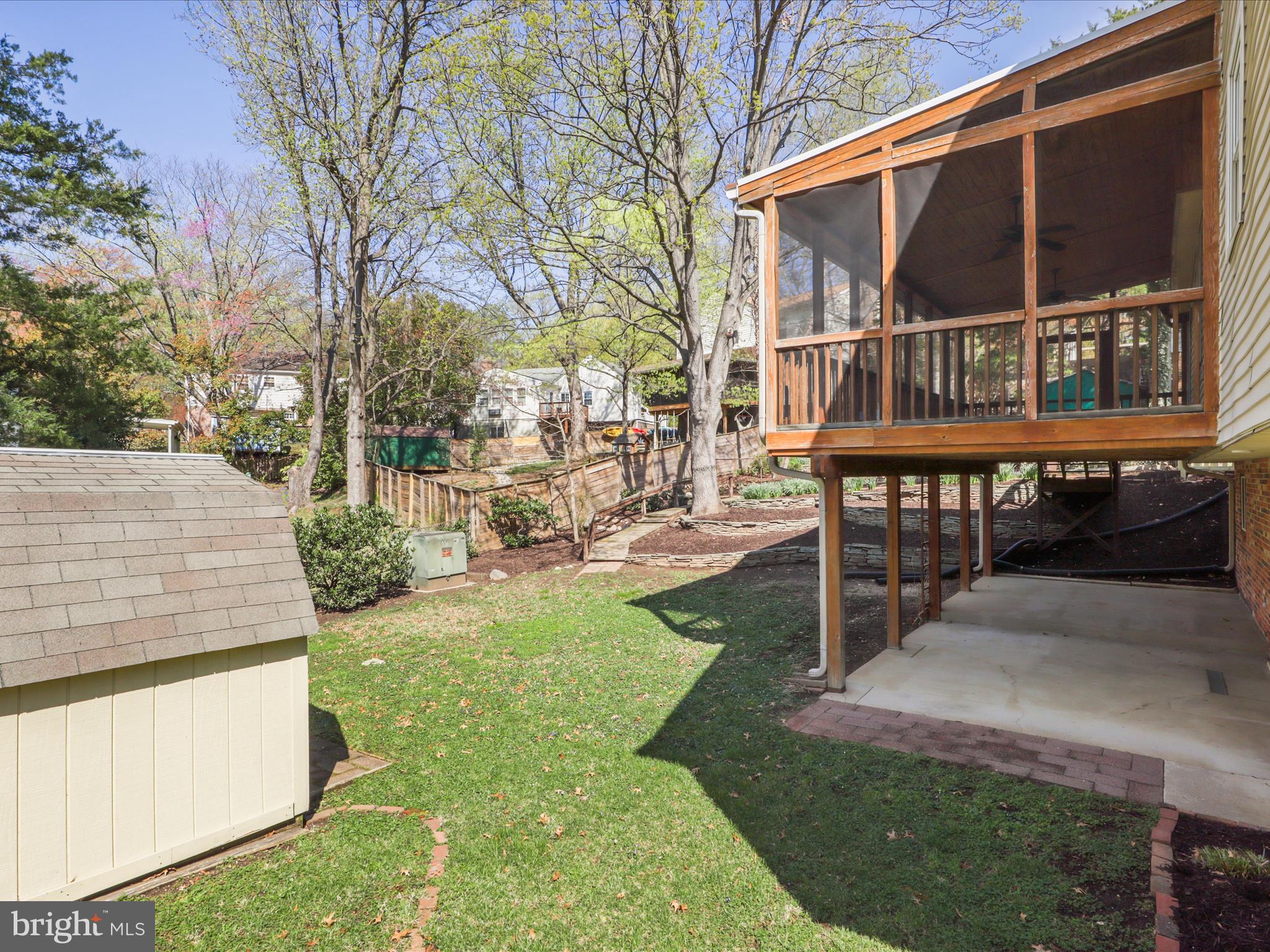 STONEYBROOKE - Residential