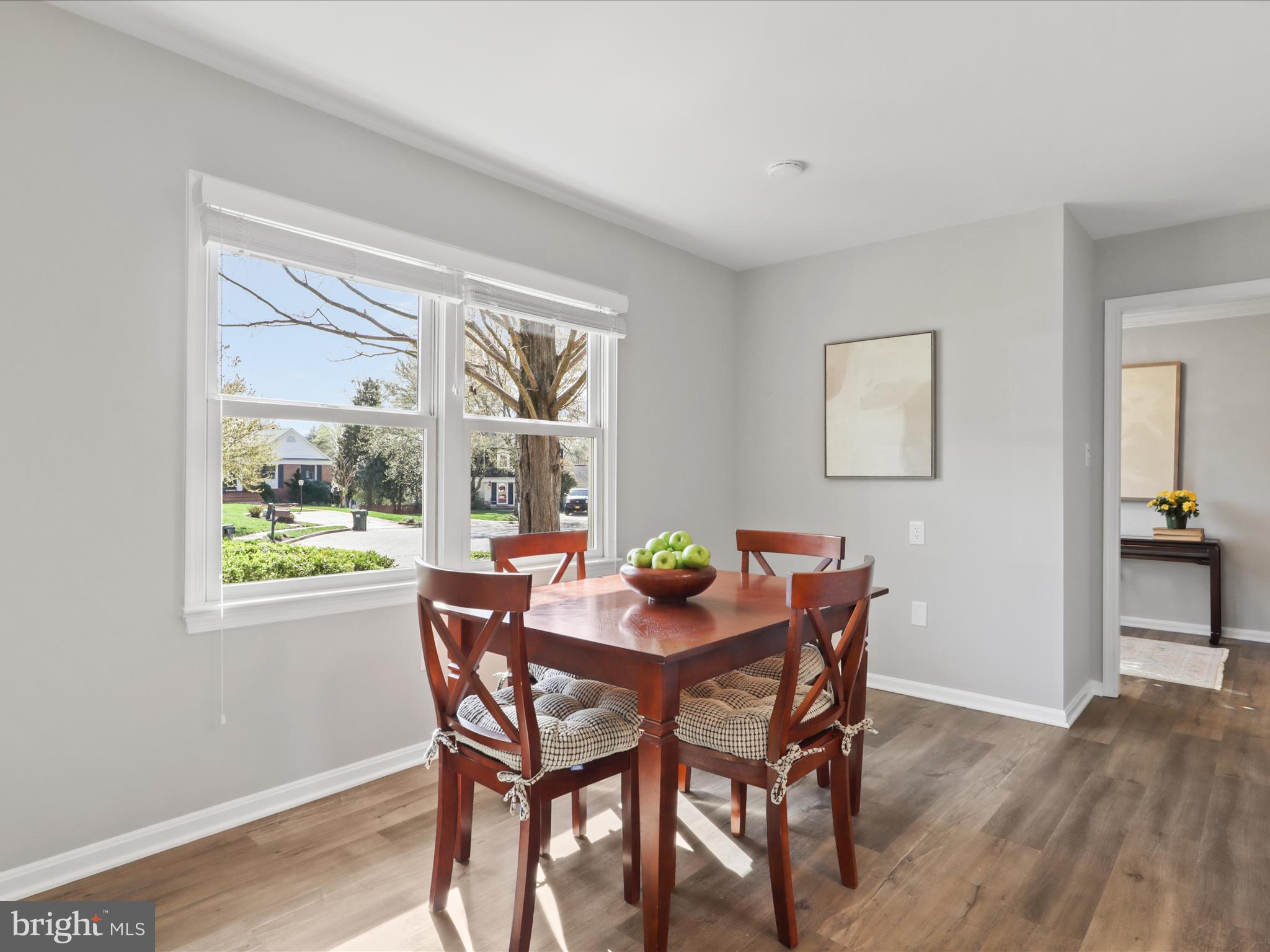 STONEYBROOKE - Residential