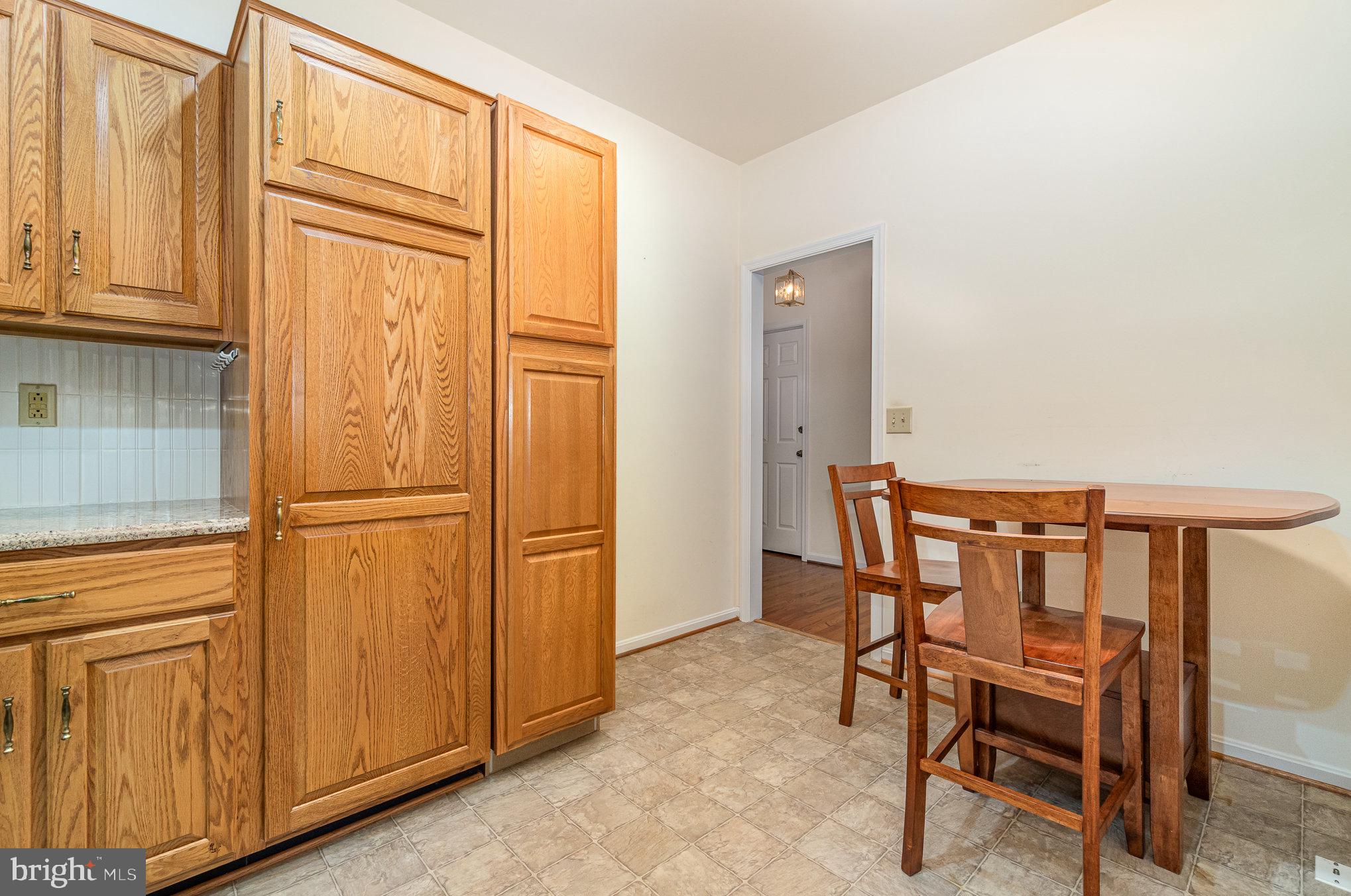 WALNUT COURT - Residential