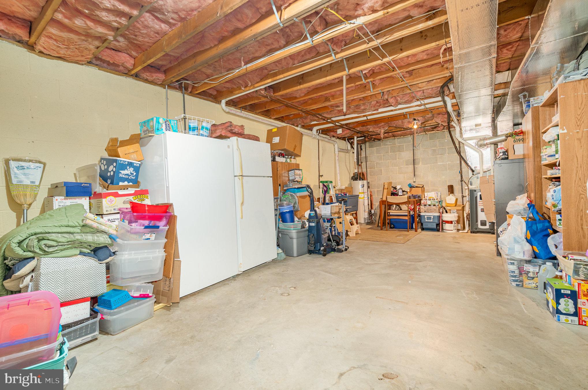 WALNUT COURT - Residential