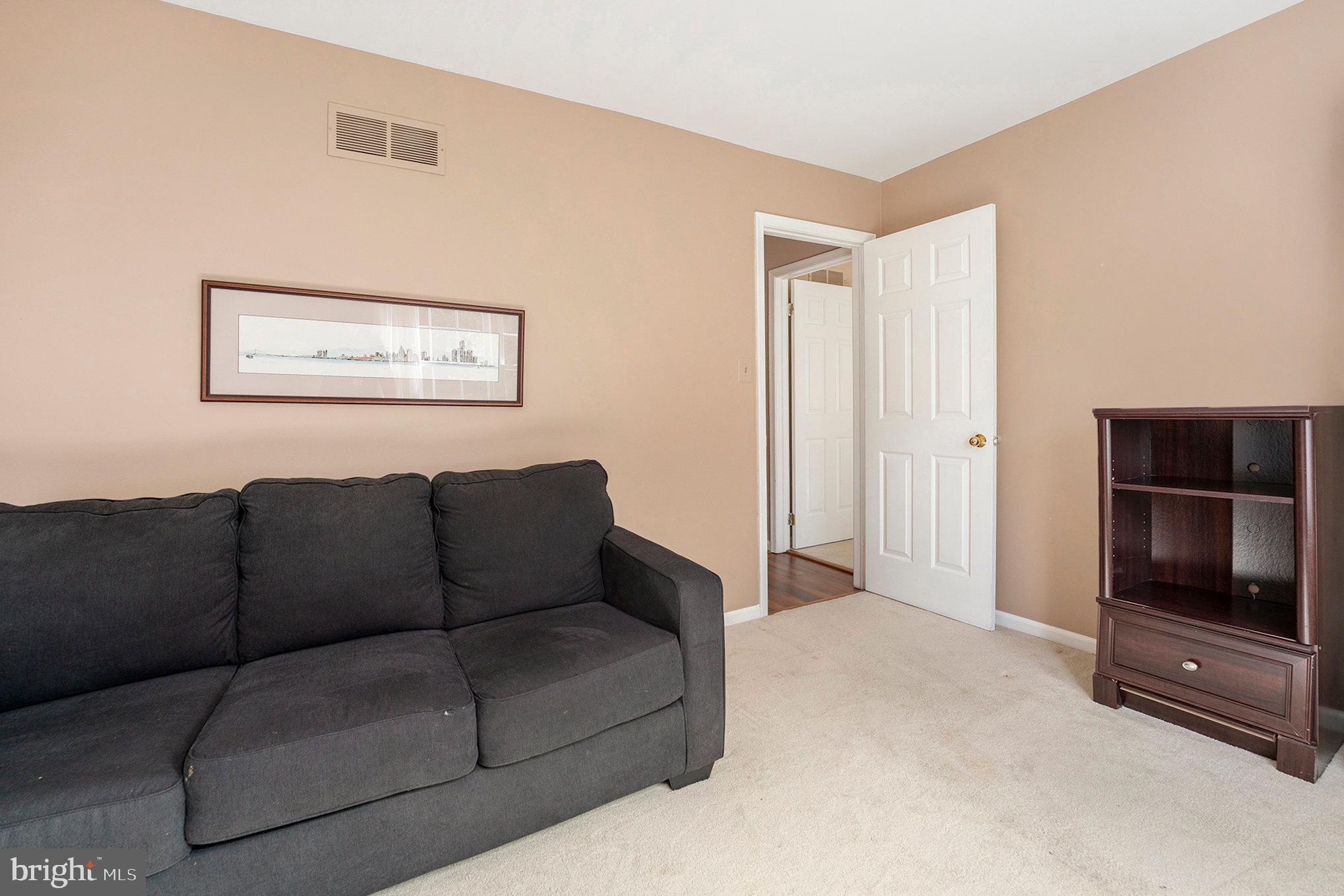 BLUE BELL WOODS - Residential