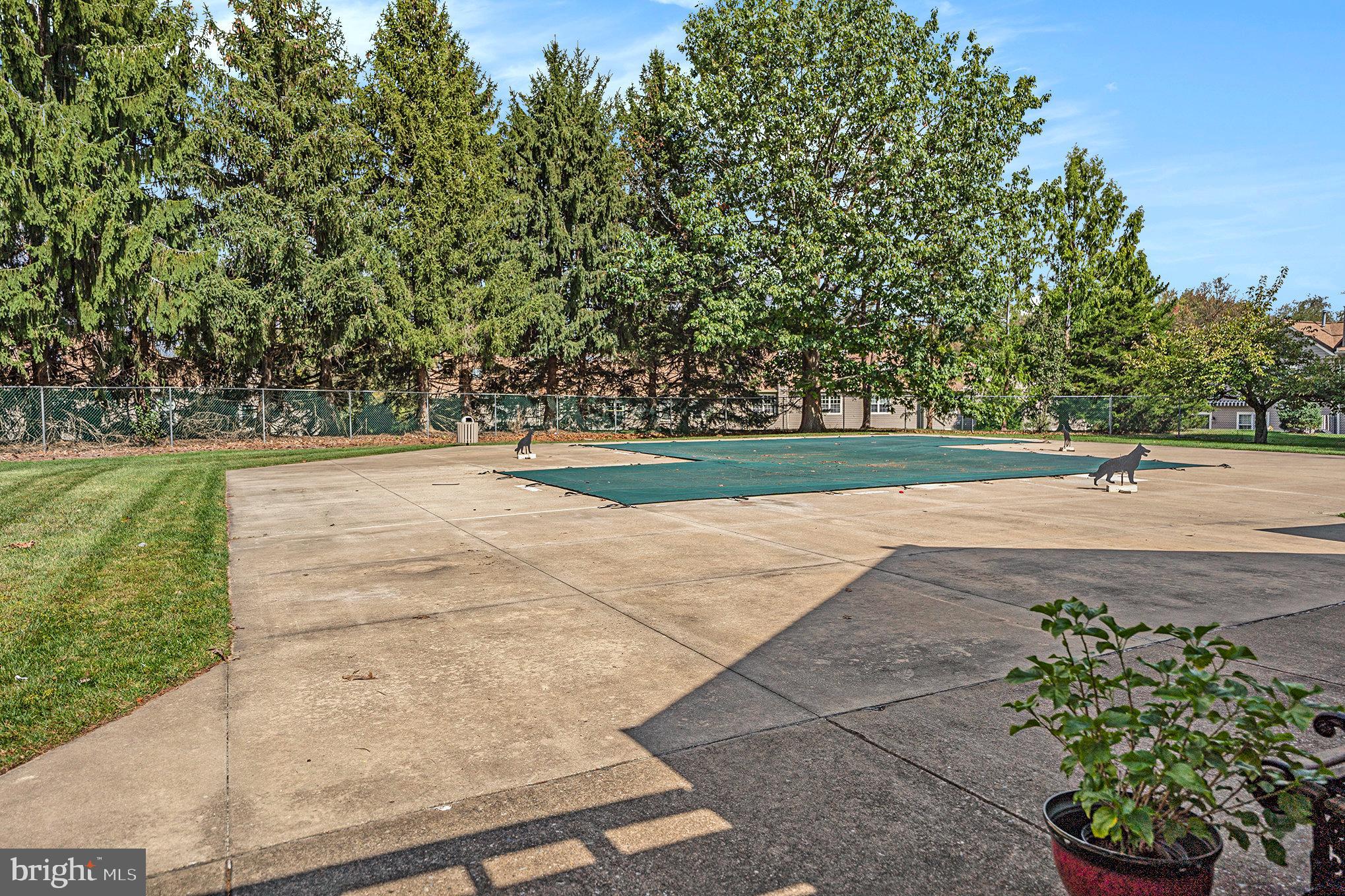 BLUE BELL WOODS - Residential