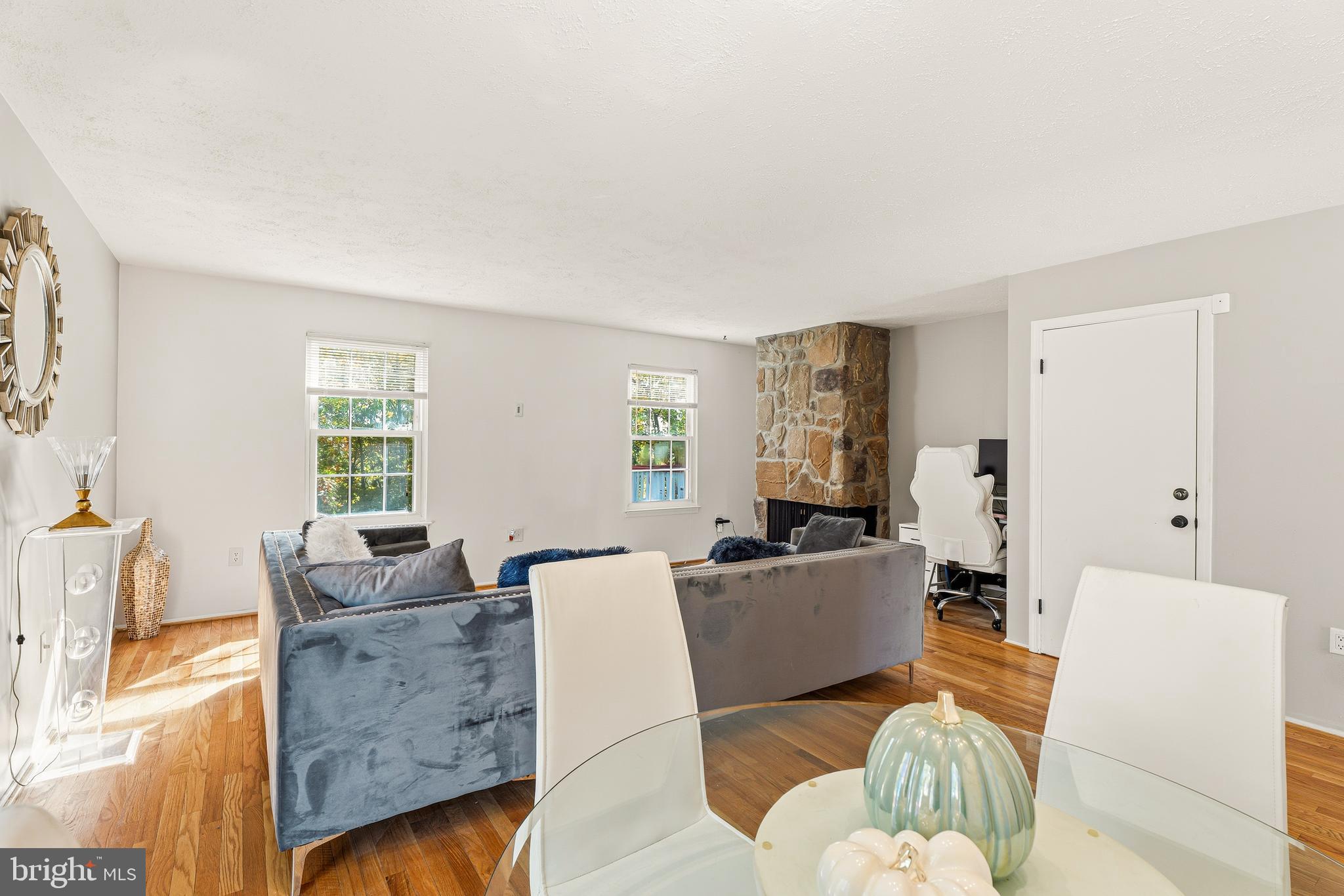 SNOWDEN OAKS - Residential