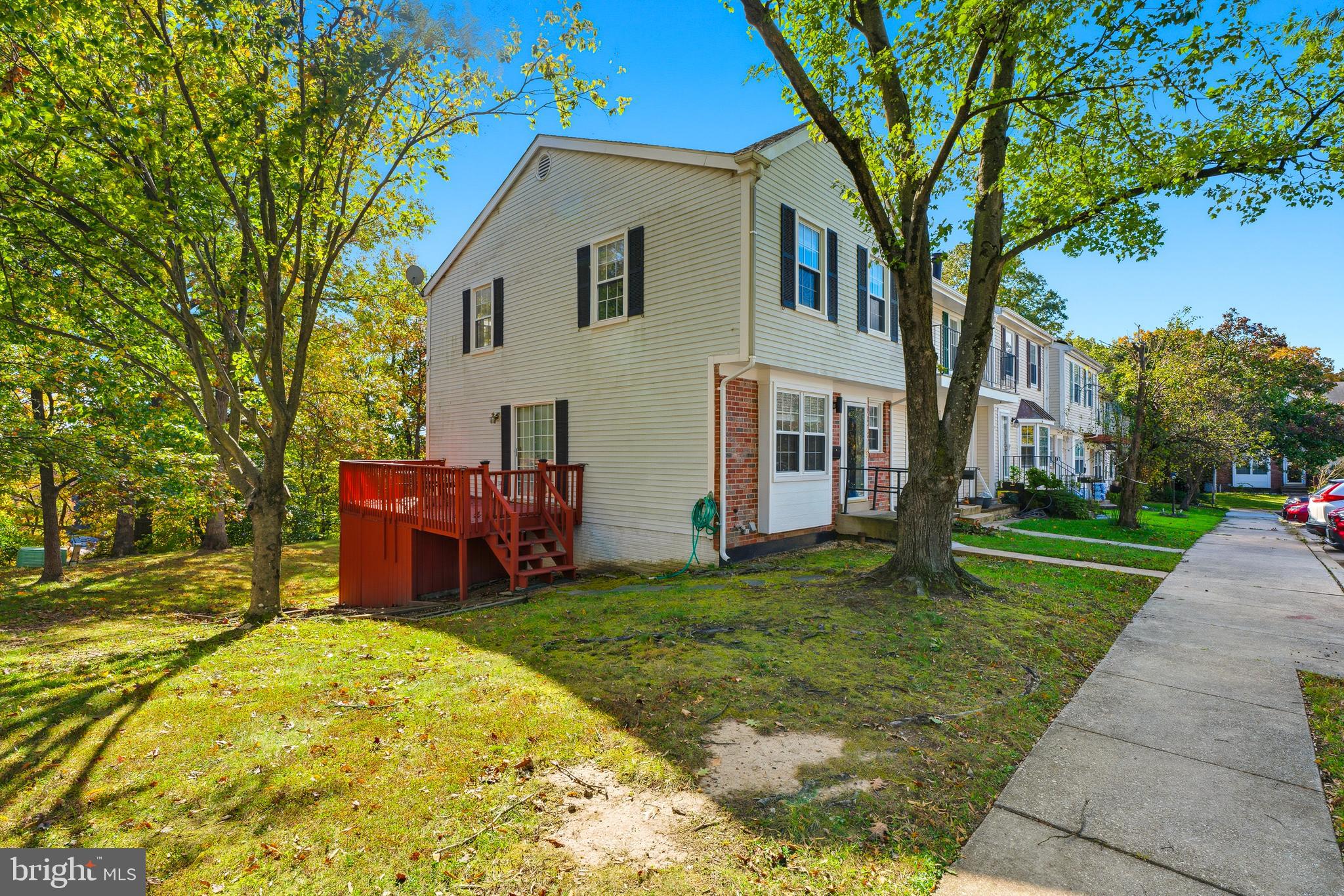 SNOWDEN OAKS - Residential