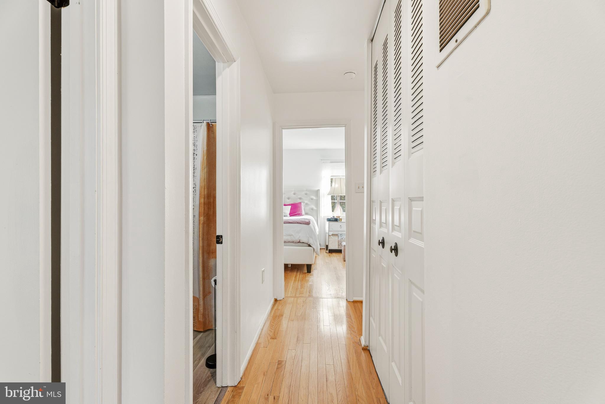 SNOWDEN OAKS - Residential