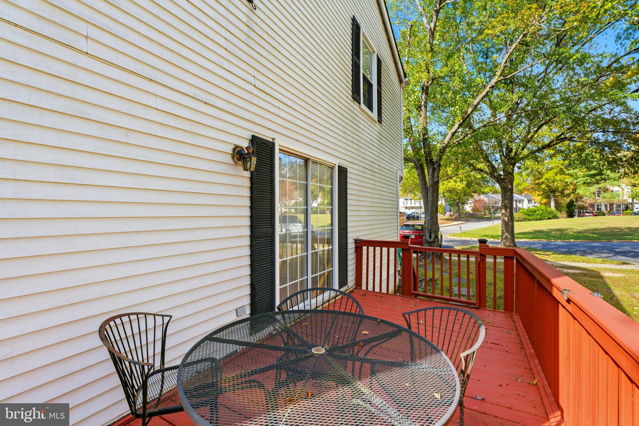 SNOWDEN OAKS - Residential