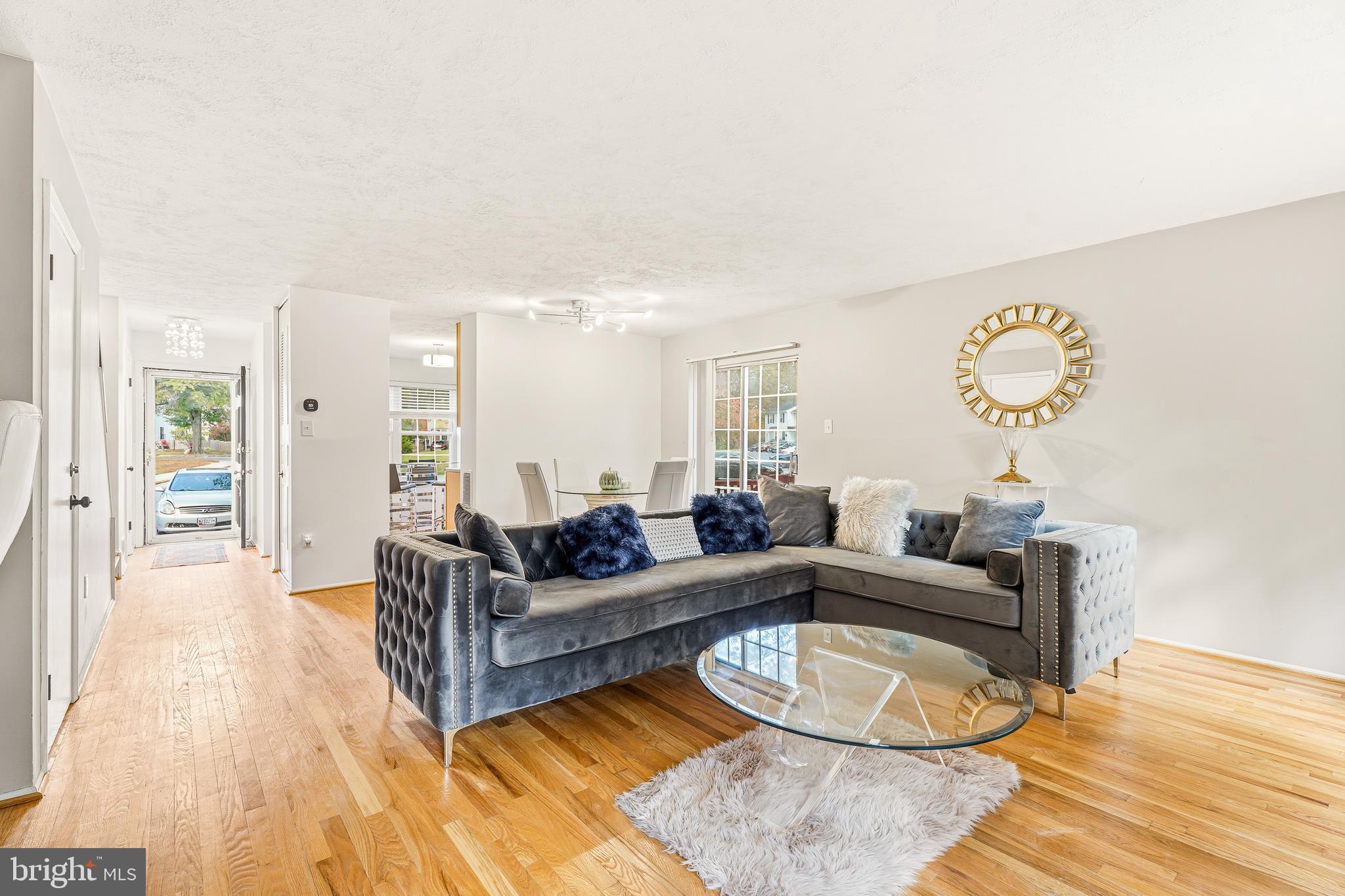 SNOWDEN OAKS - Residential