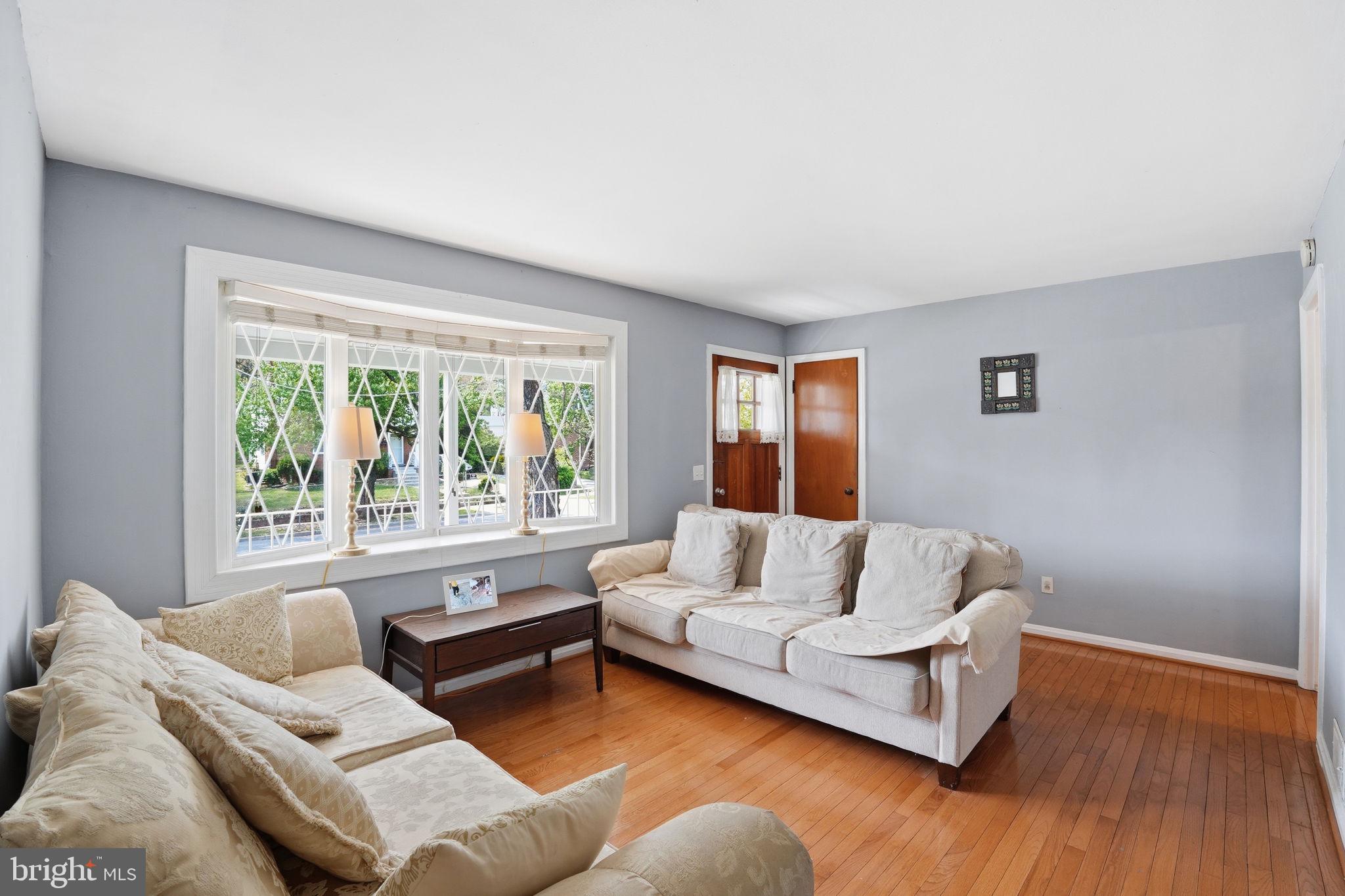 HOLLYWOOD - Residential