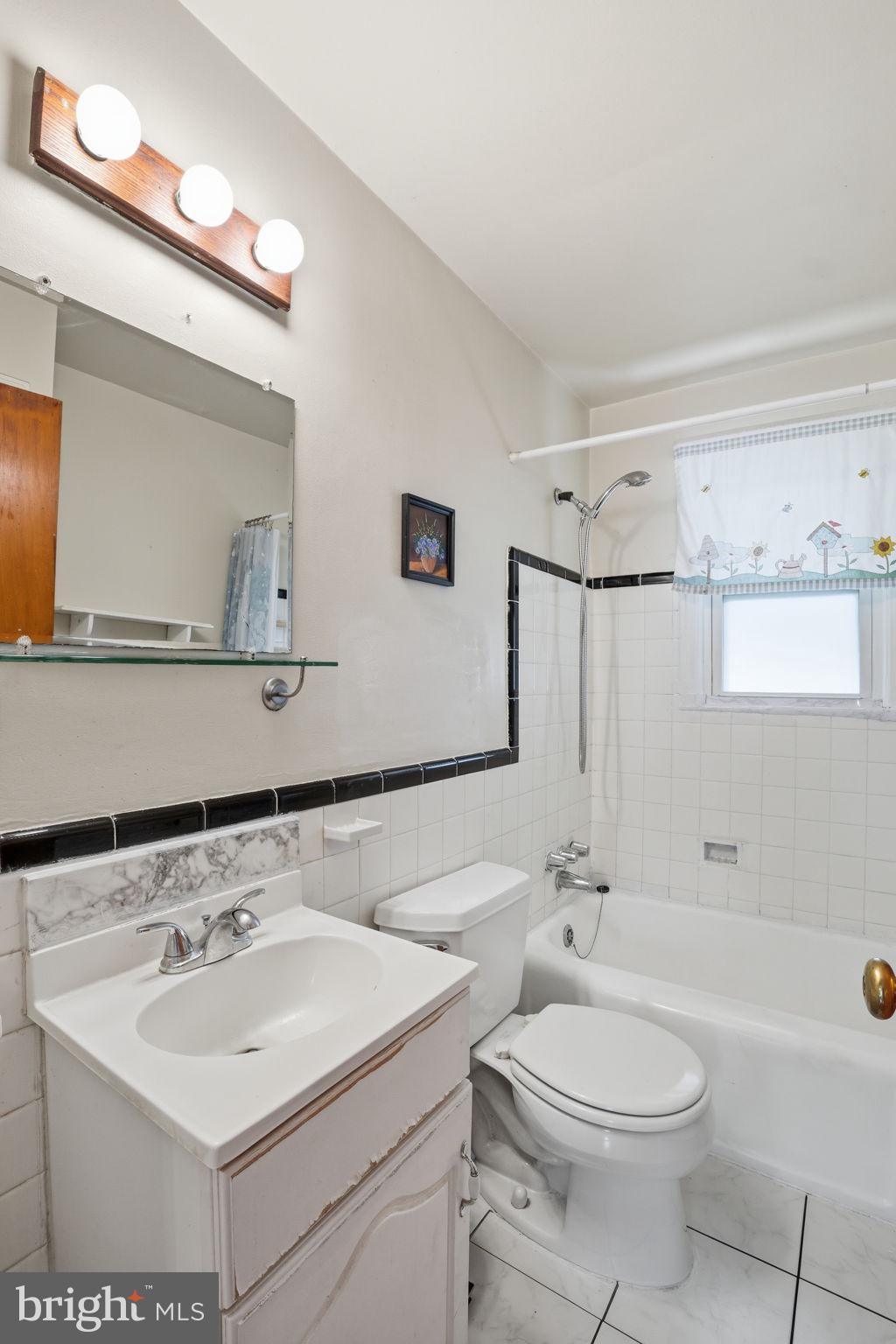 HOLLYWOOD - Residential