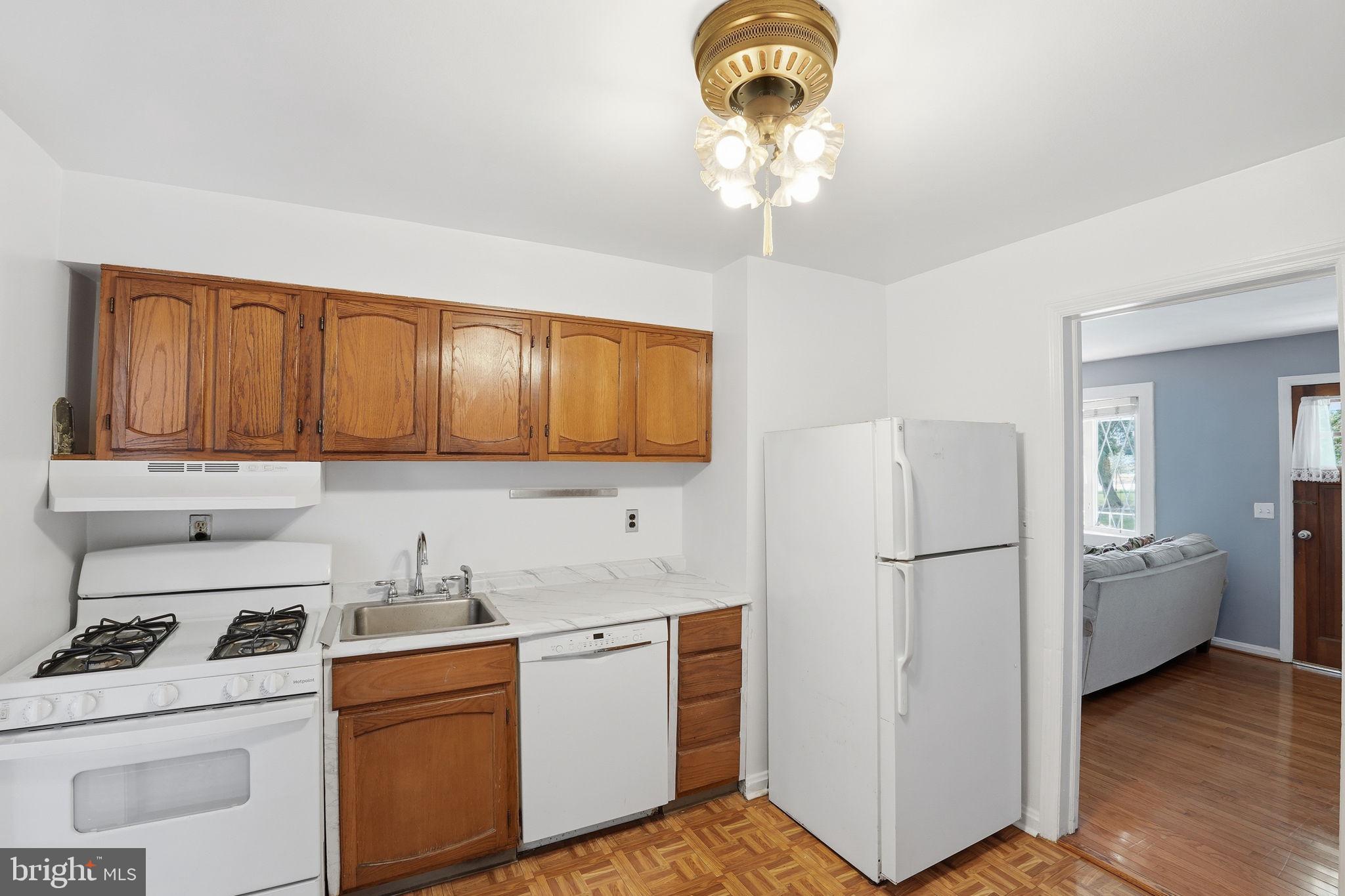 HOLLYWOOD - Residential