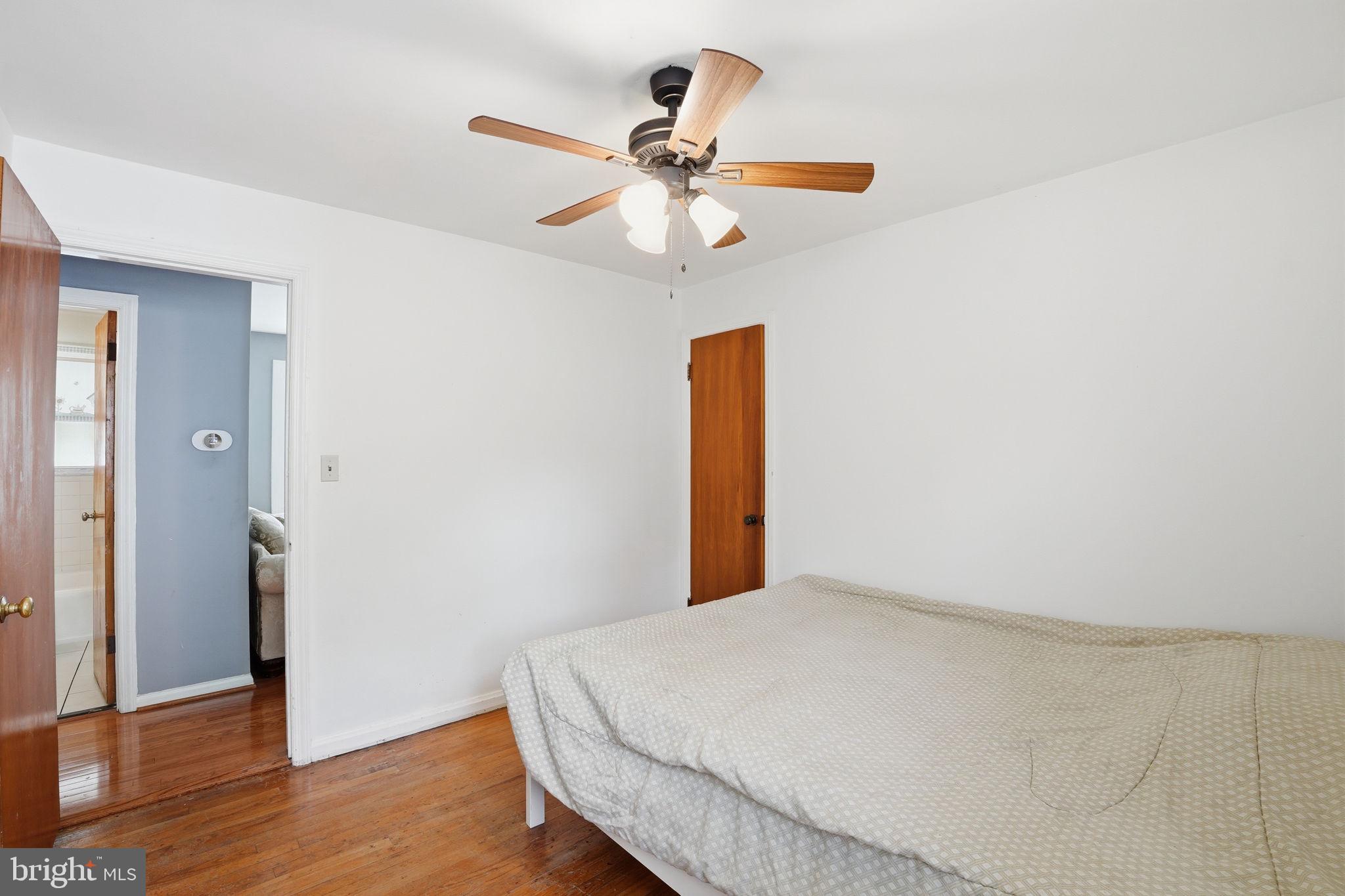 HOLLYWOOD - Residential