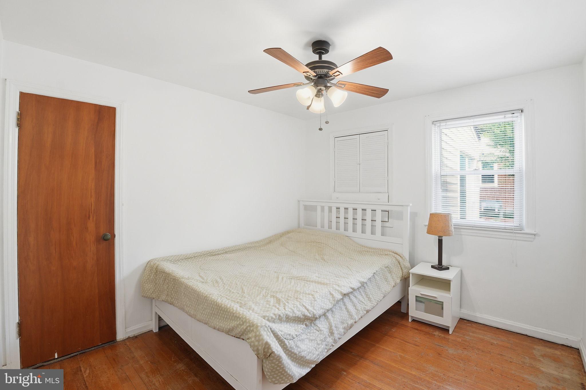 HOLLYWOOD - Residential