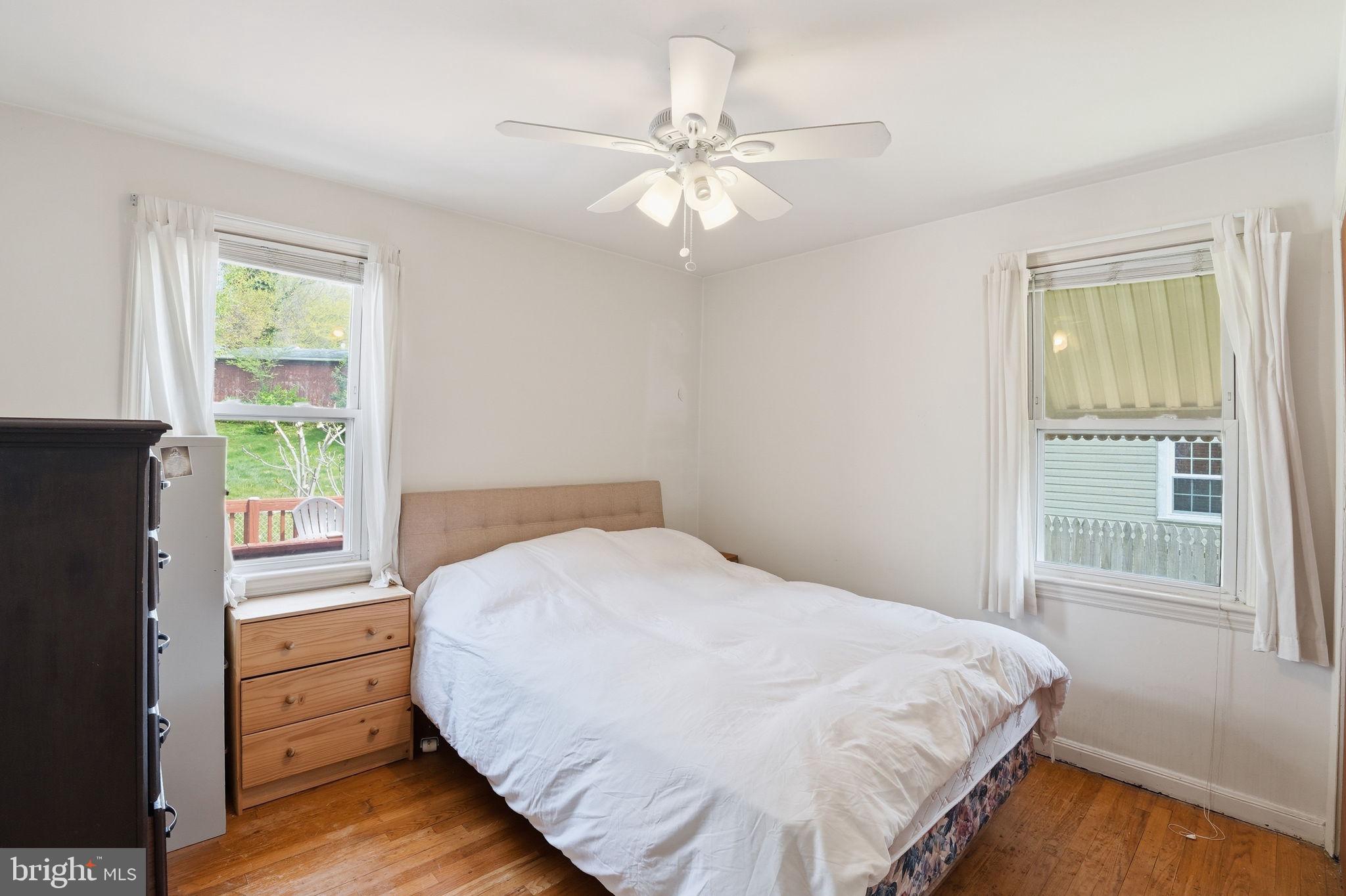 HOLLYWOOD - Residential