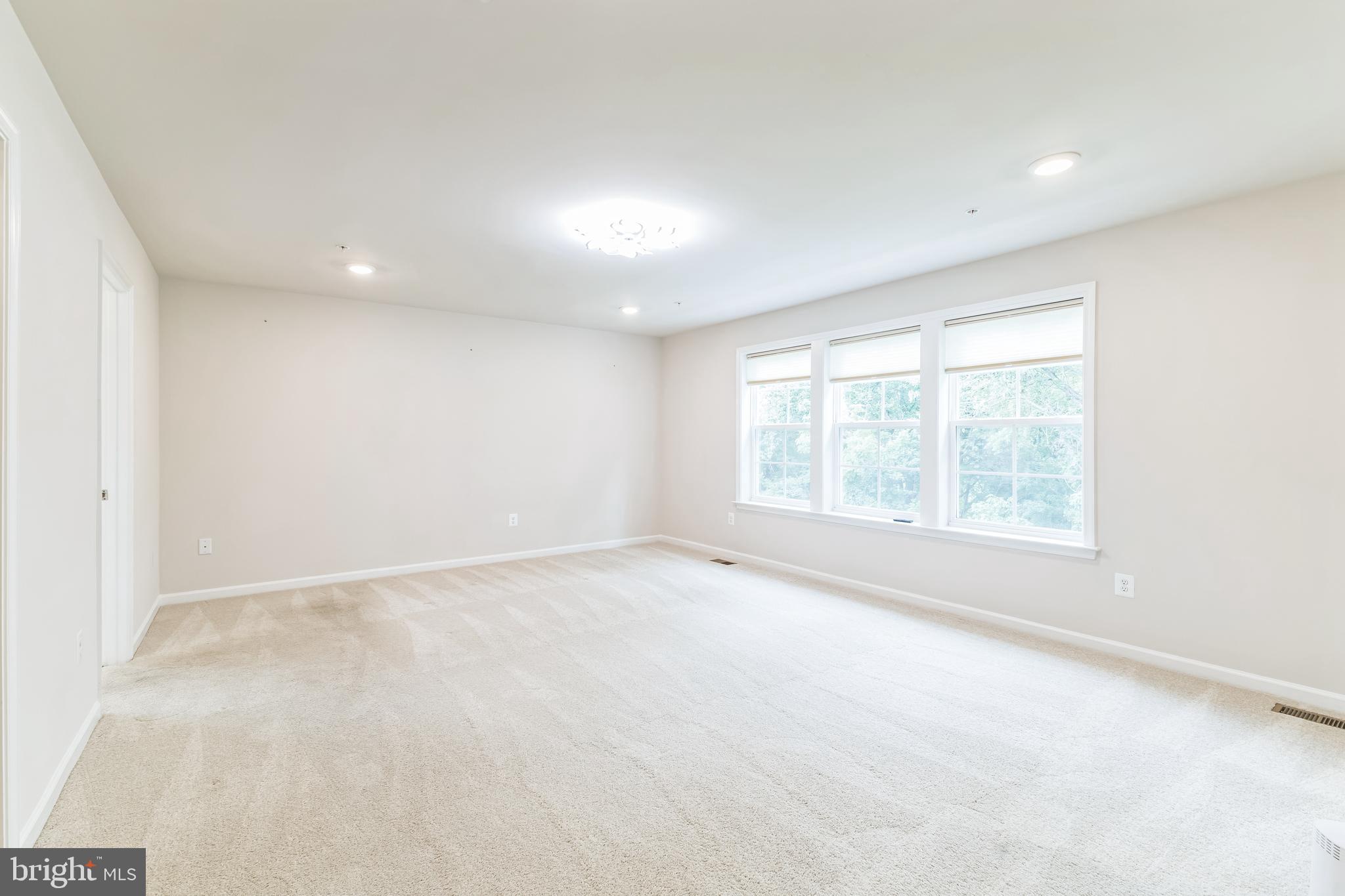 WESTPHALIA TOWN CENTER - Residential Lease