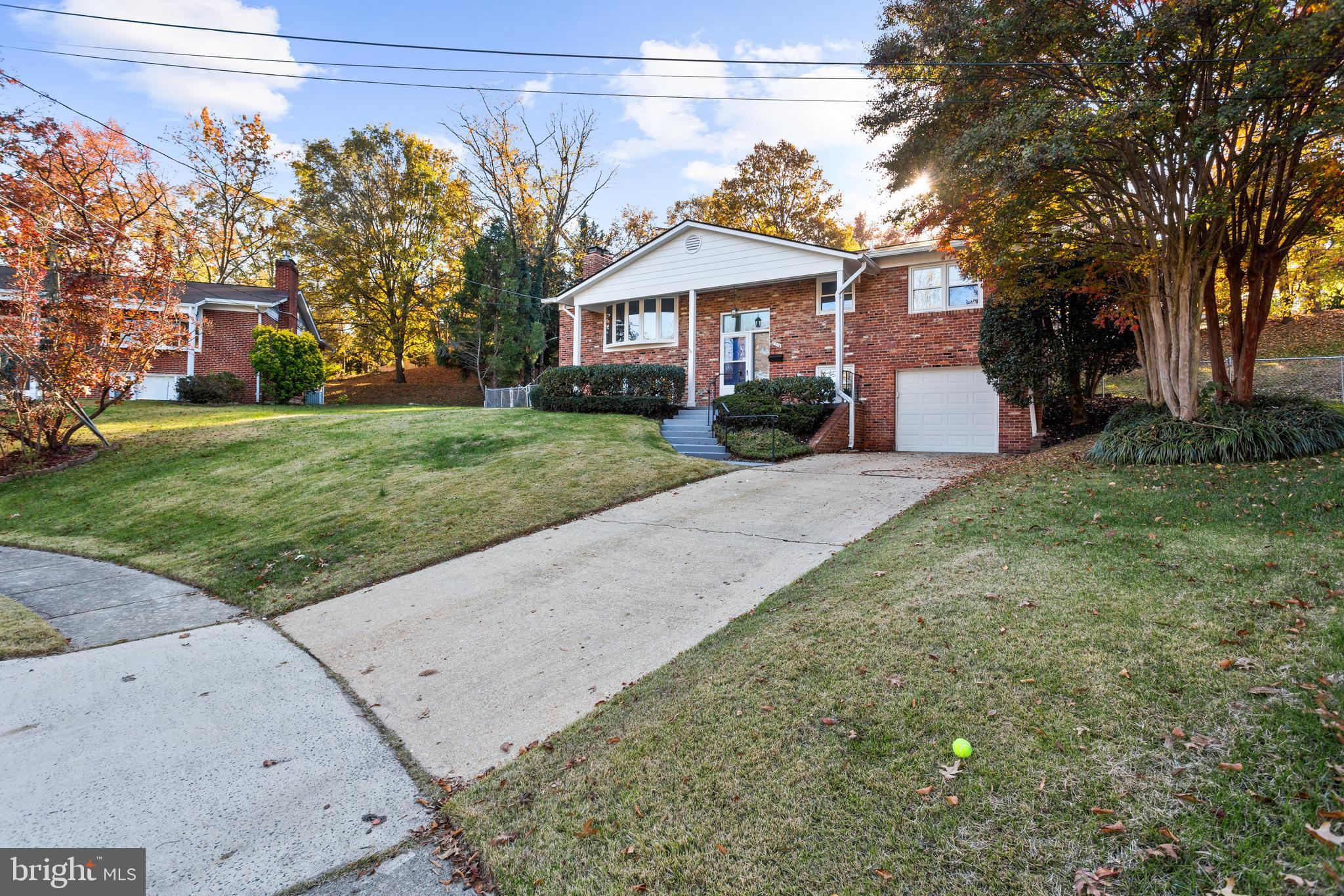 RIVERSIDE ESTATES - Residential