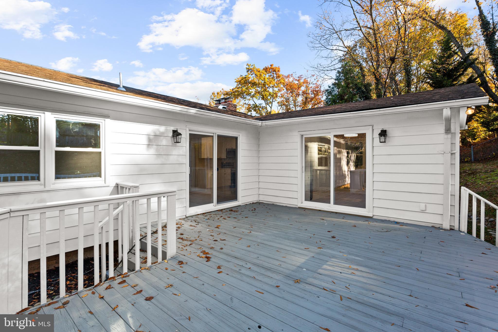 RIVERSIDE ESTATES - Residential