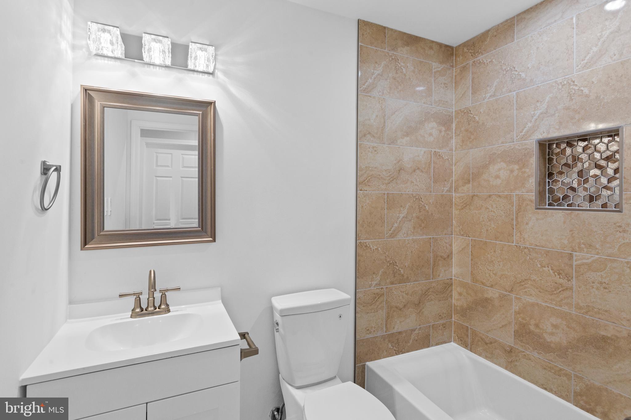 RIVERSIDE ESTATES - Residential