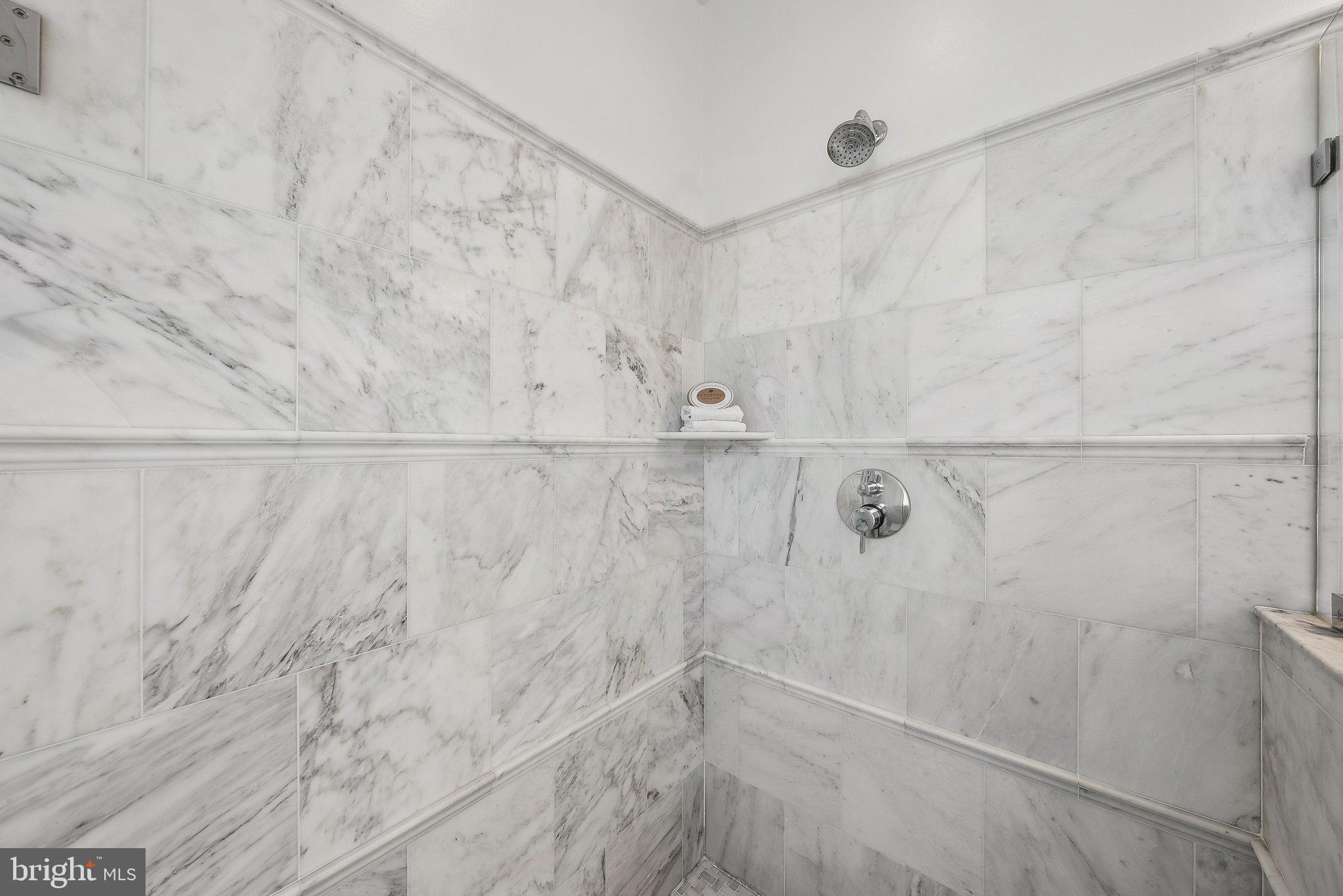 OLD TOWN ALEXANDRIA - Residential