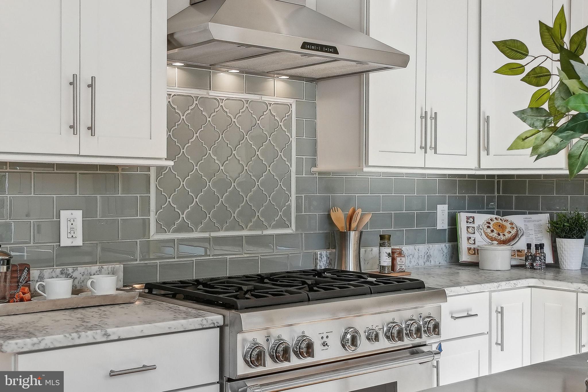 OLD TOWN ALEXANDRIA - Residential