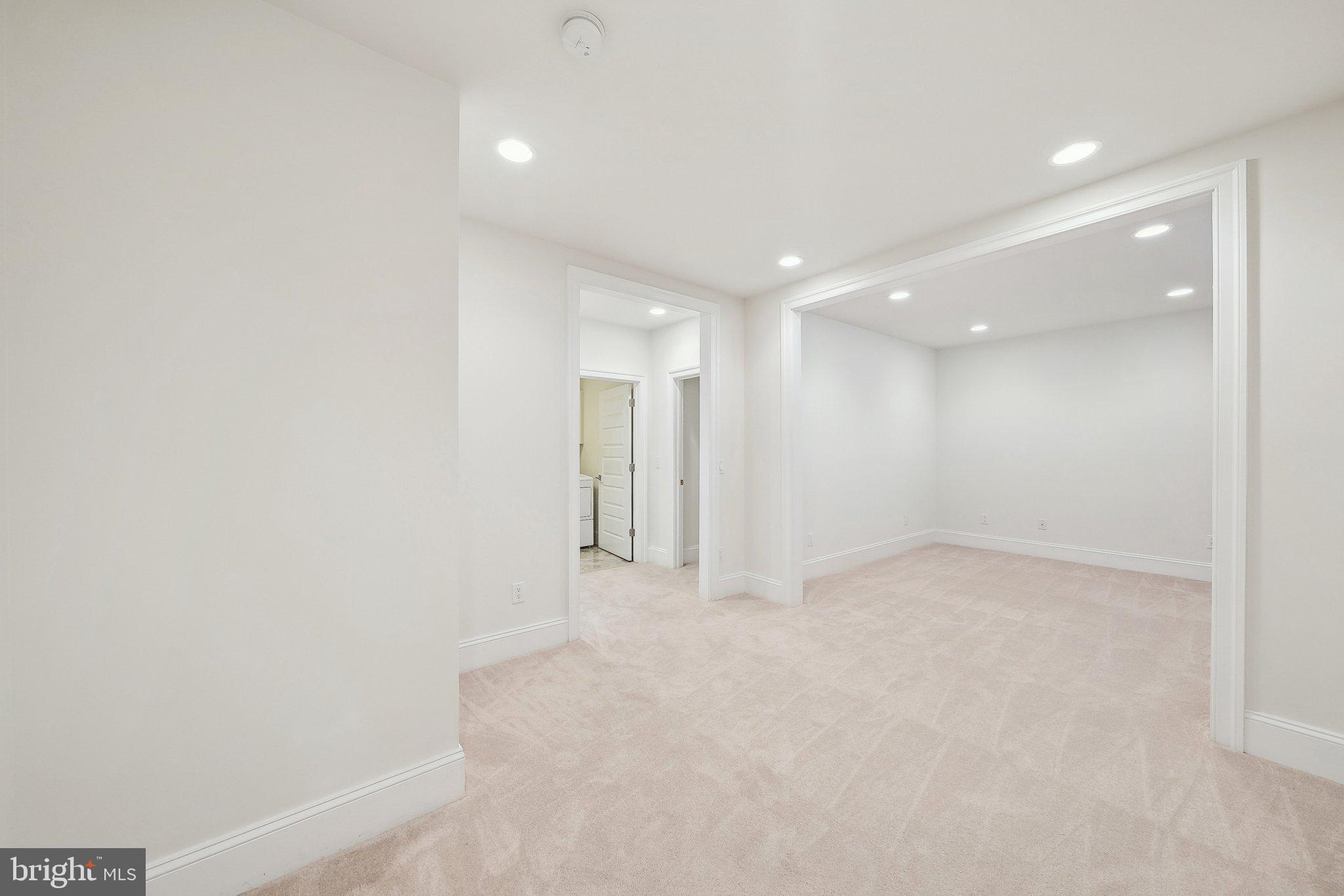 OLD TOWN ALEXANDRIA - Residential