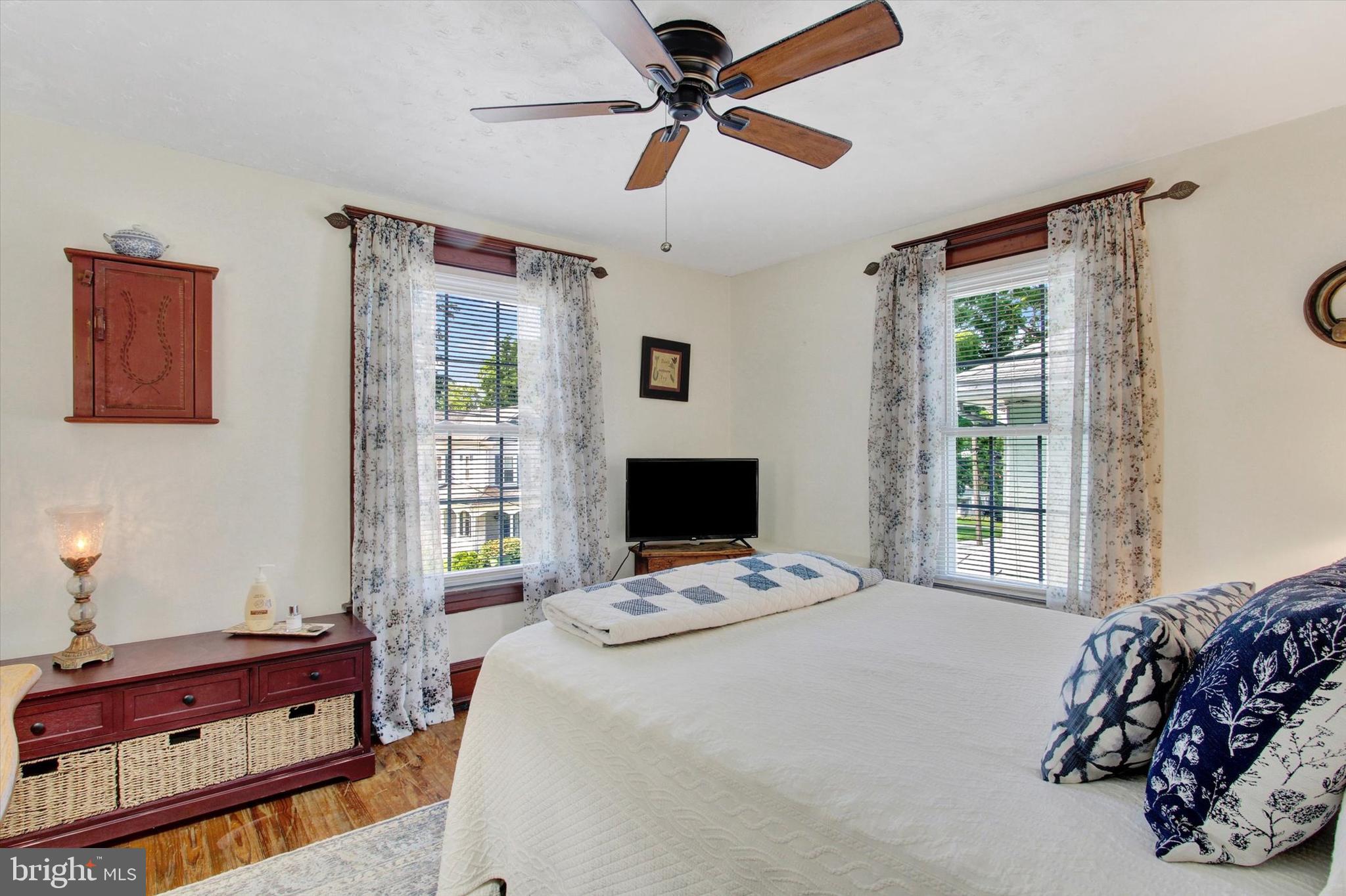 PLEASANT HILL - Residential