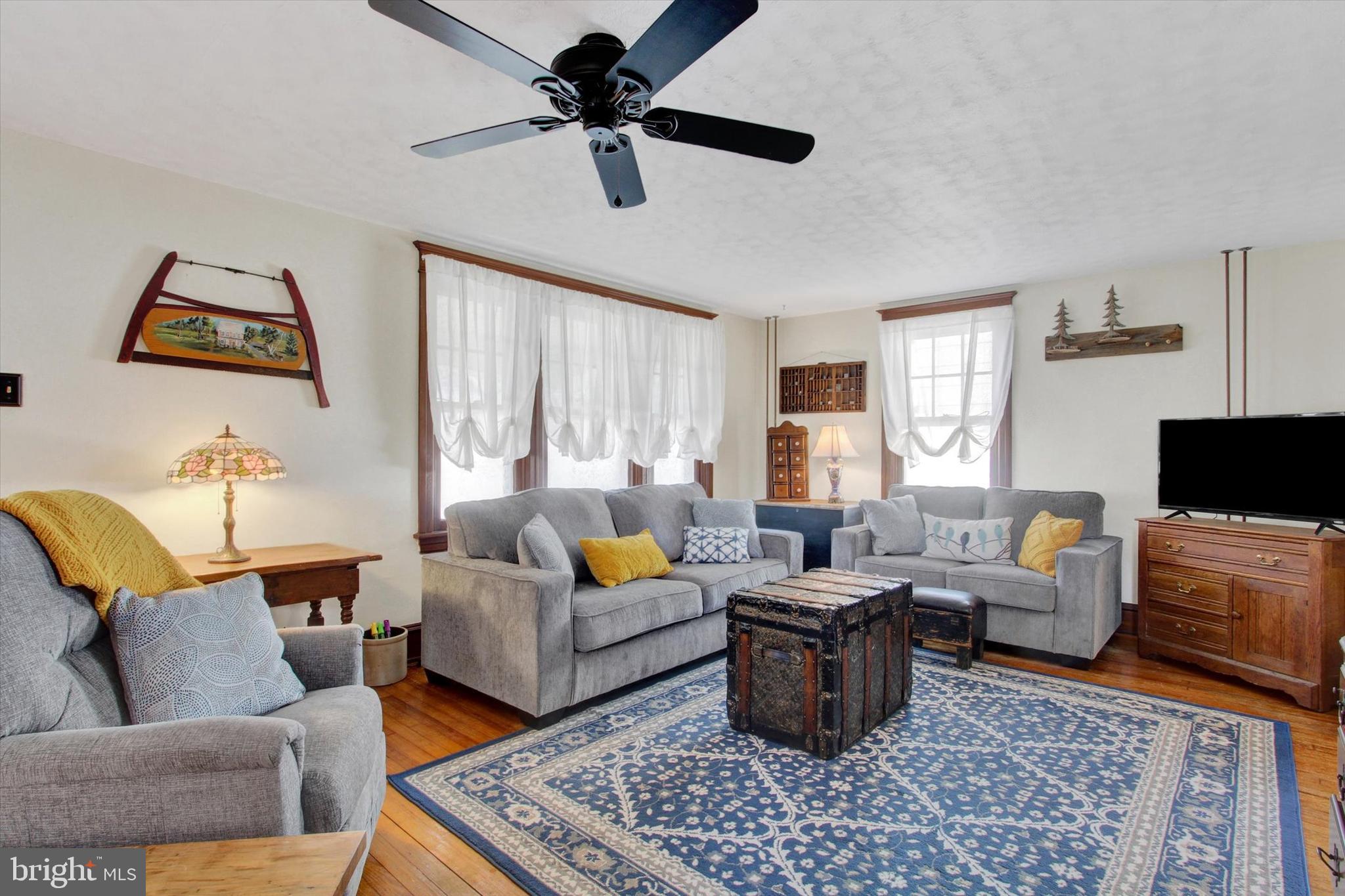 PLEASANT HILL - Residential