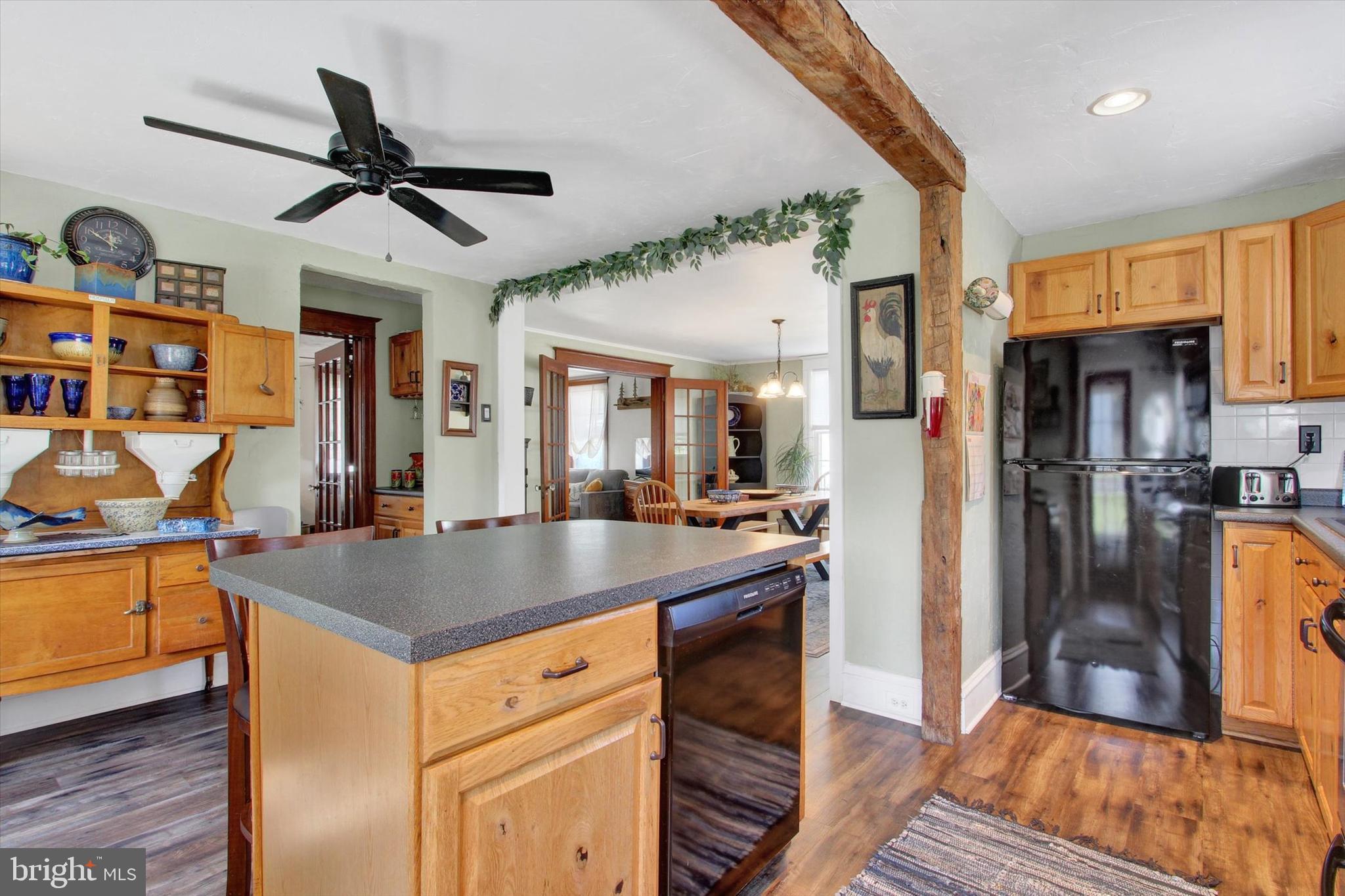 PLEASANT HILL - Residential