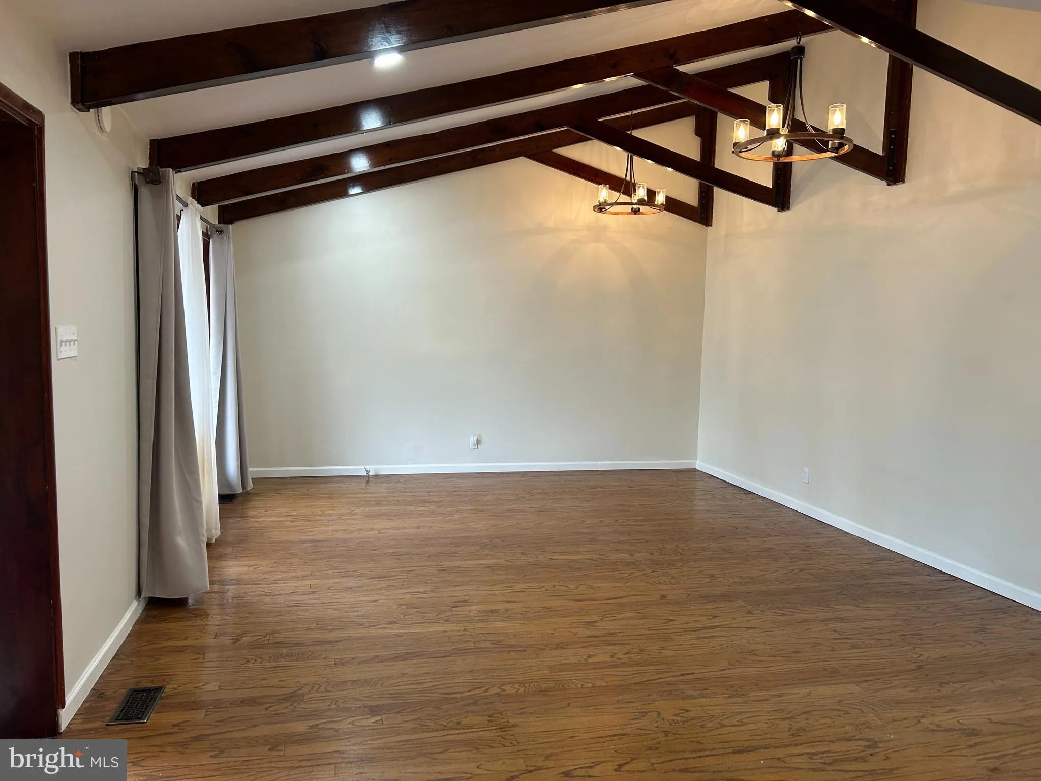 Cherry Hill, New Jersey 08003, United States, 4 Bedrooms Bedrooms, ,3 BathroomsBathrooms,Residential,Active,242309