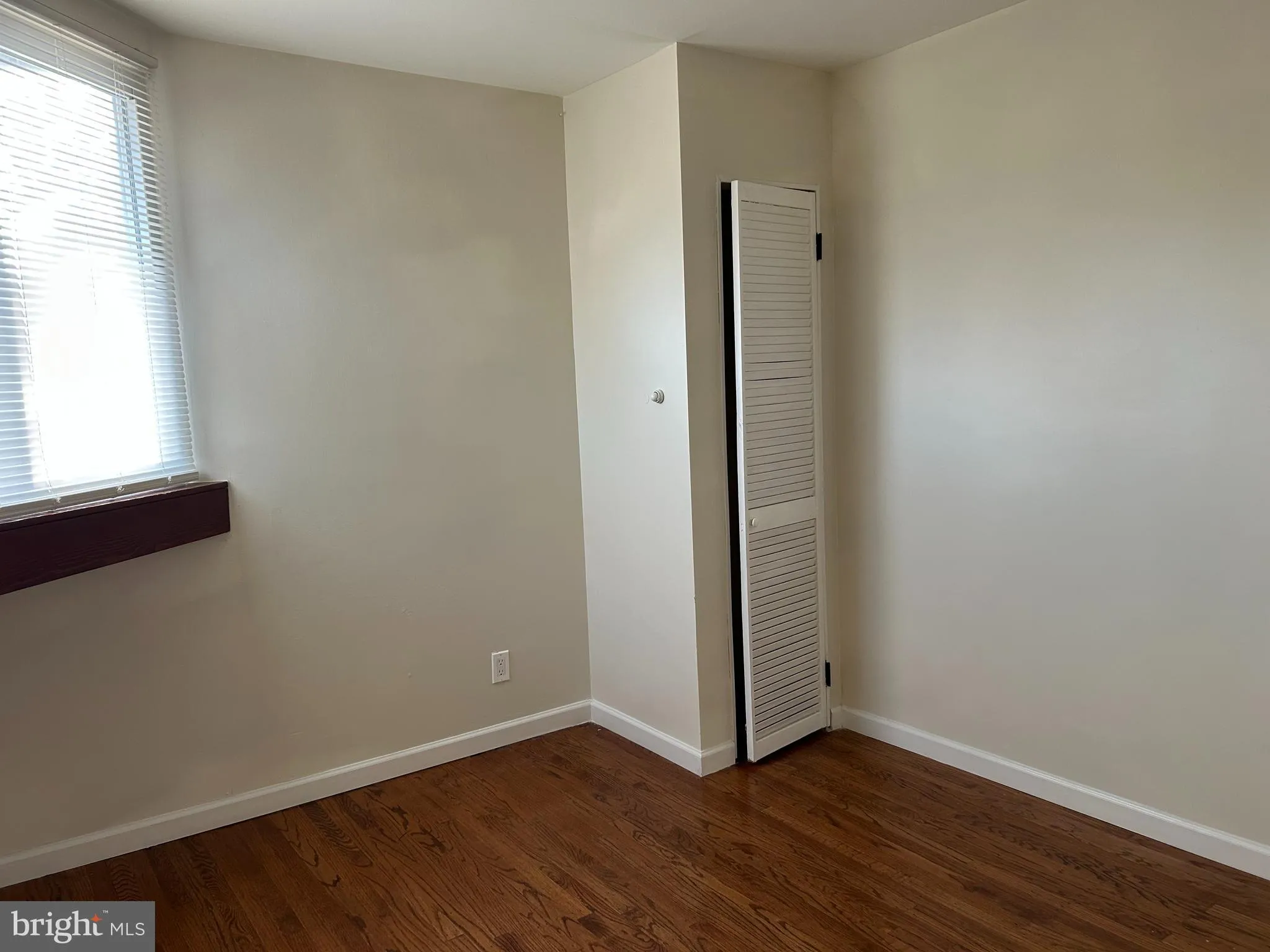 Cherry Hill, New Jersey 08003, United States, 4 Bedrooms Bedrooms, ,3 BathroomsBathrooms,Residential,Active,242309