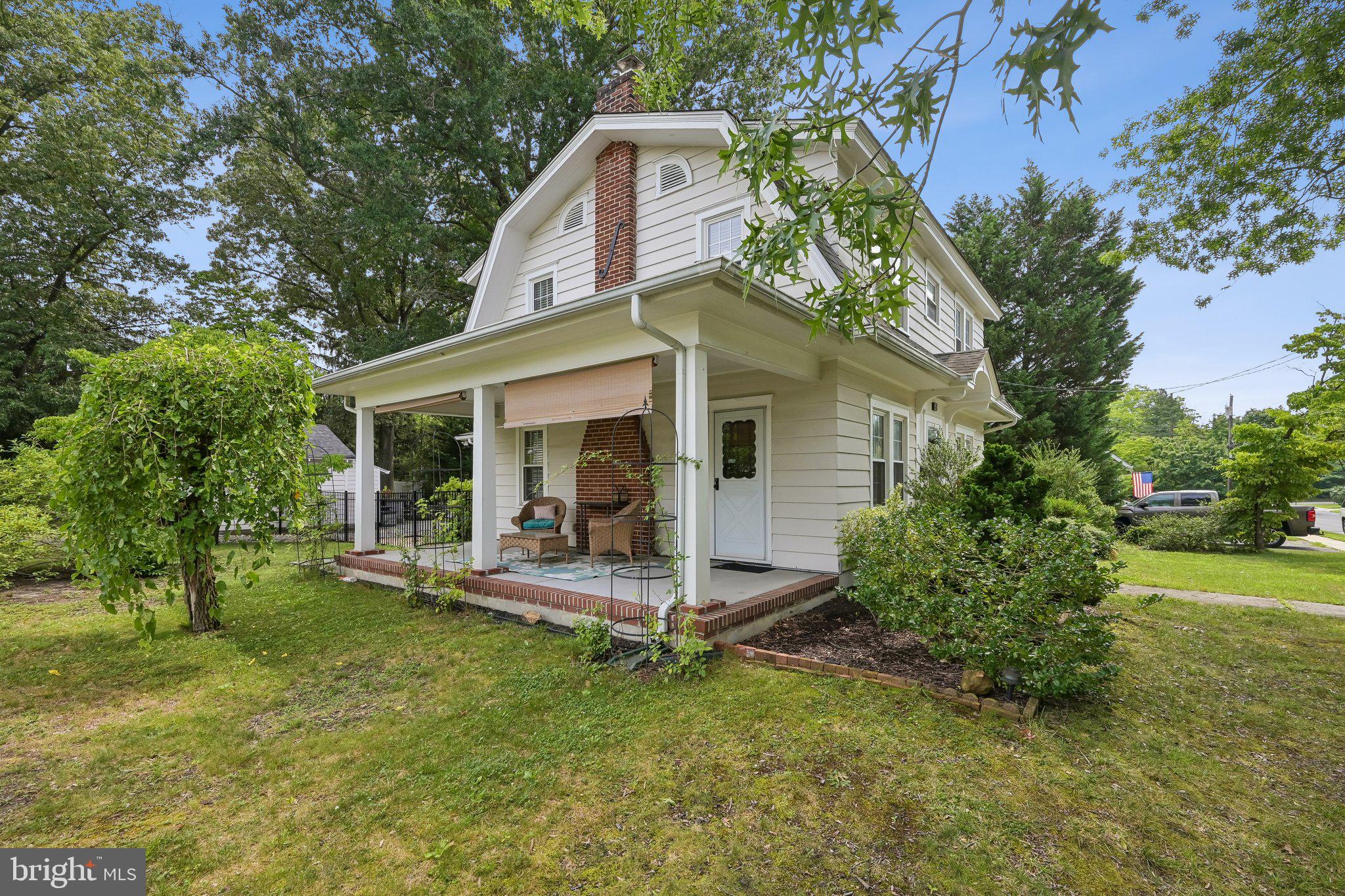 121 VILLANOVA ROAD