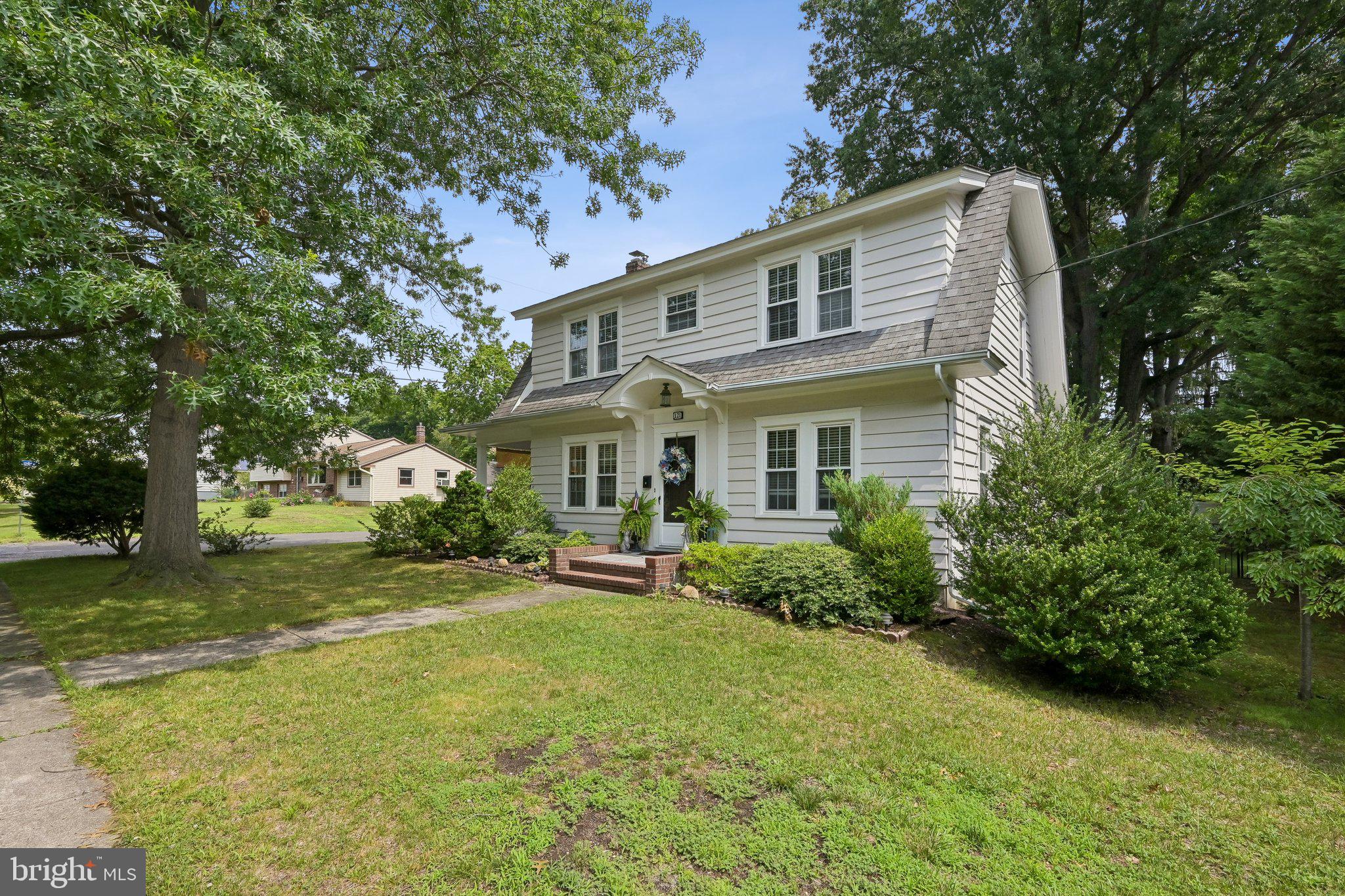 121 VILLANOVA ROAD
