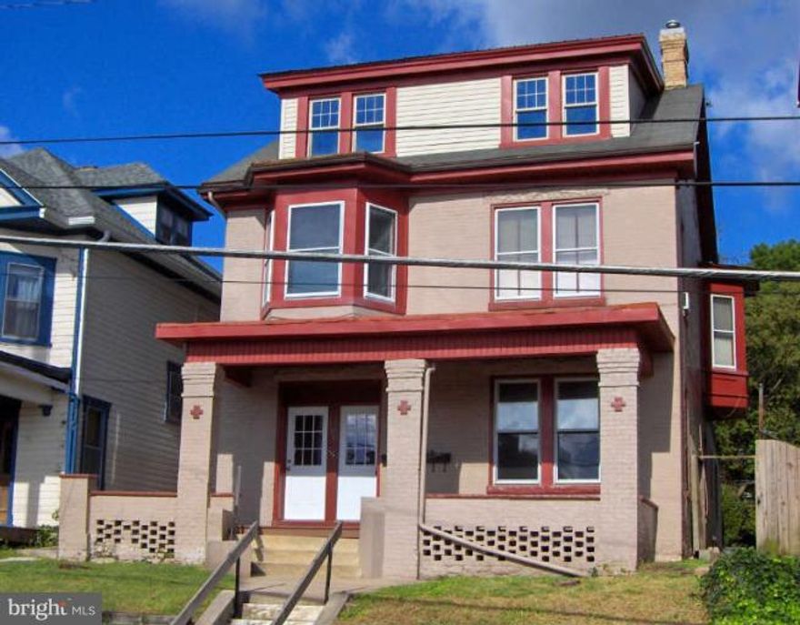 Renovated 3rd floor unit with water, sewer, trash, gas heat, gas hot water, lawn care & off-street parking included. Amazing views of Downtown Hagerstown & Mountain views beyond.  Bath with walk-in tile shower & tile floors.  Galley kitchen offers plenty of cabinets & counter space. Large bedroom closet & separate storage area. Warm paint colors & energy efficient windows. Walk to City Park.