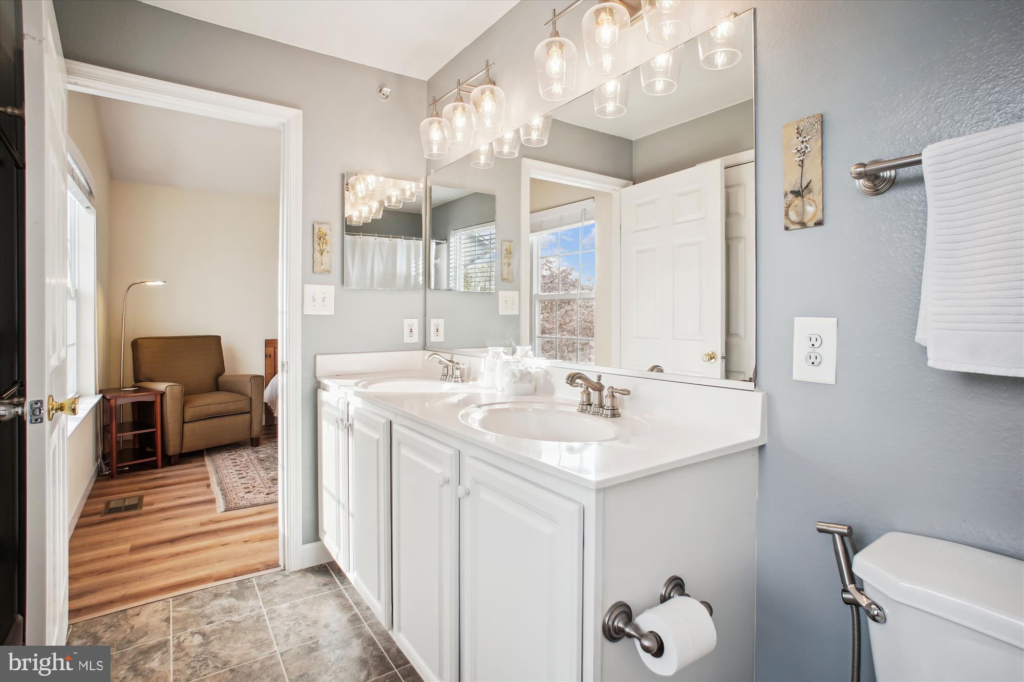 FOX MILL STATION - Residential