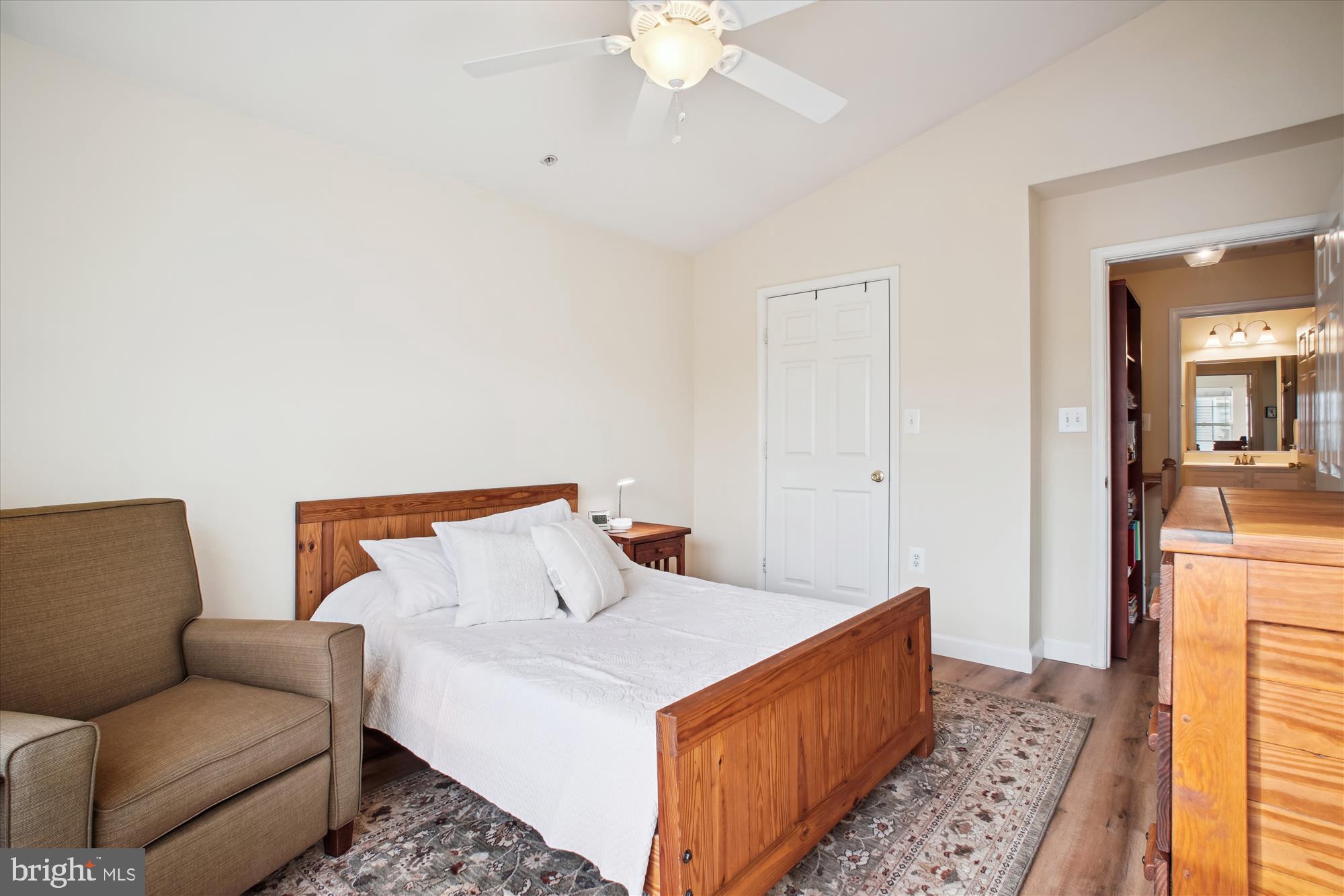 FOX MILL STATION - Residential