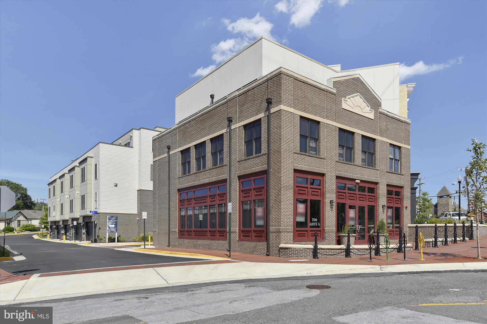 FOX MILL STATION - Residential