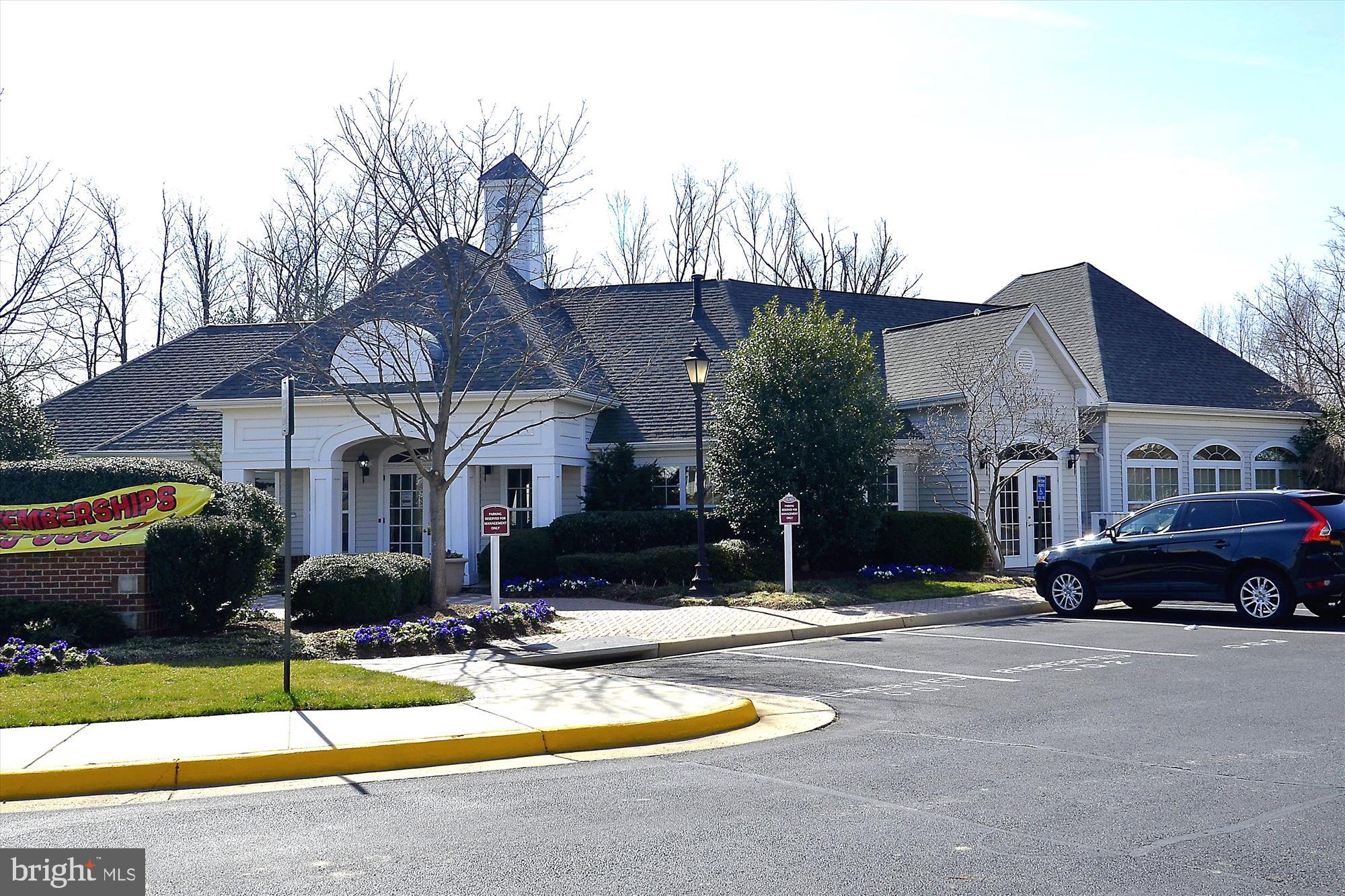 FOX MILL STATION - Residential